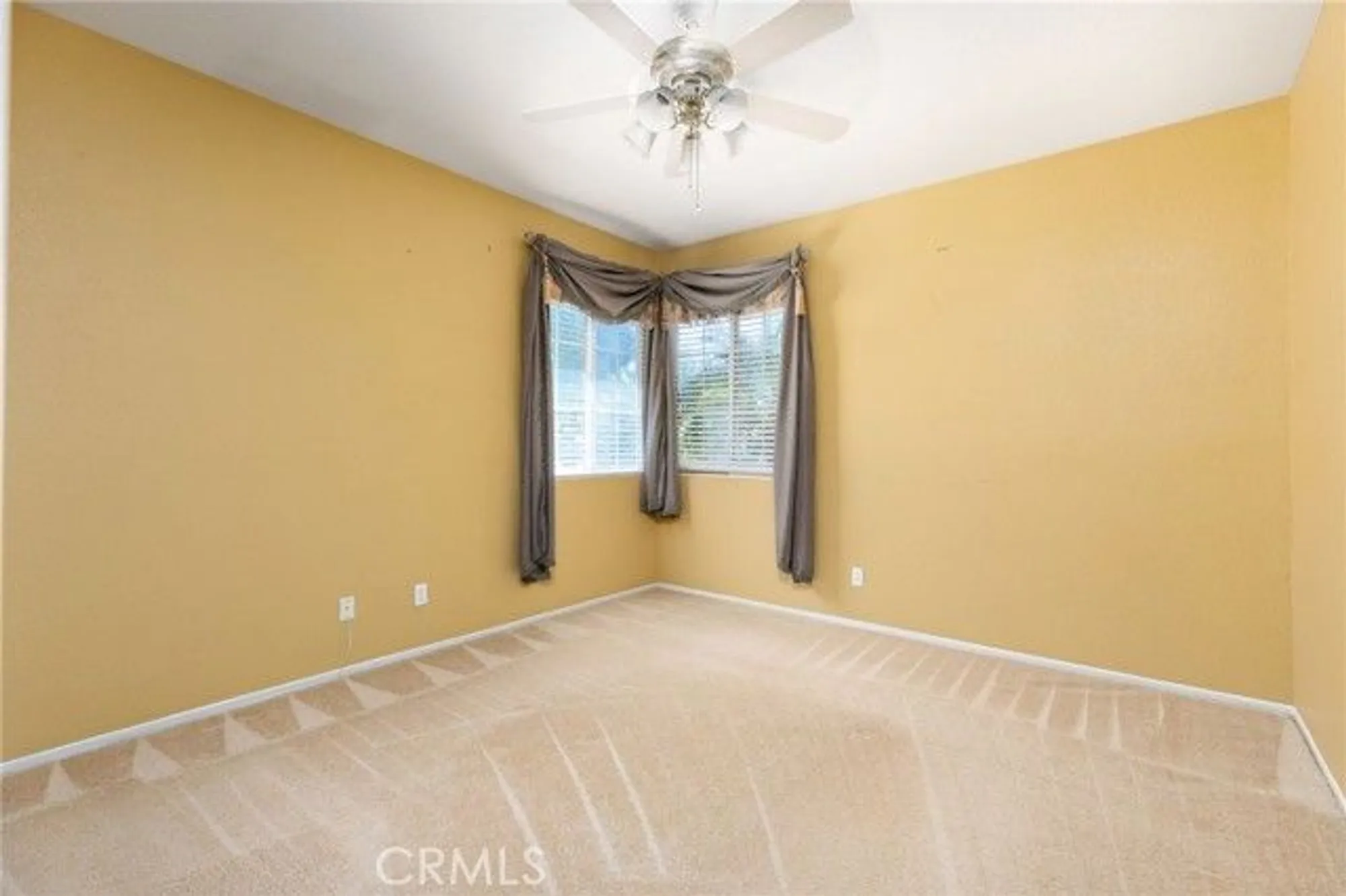 Property Slideshow image 18 of 23 | 4824 oakhurst ave, Banning, CA, 92220