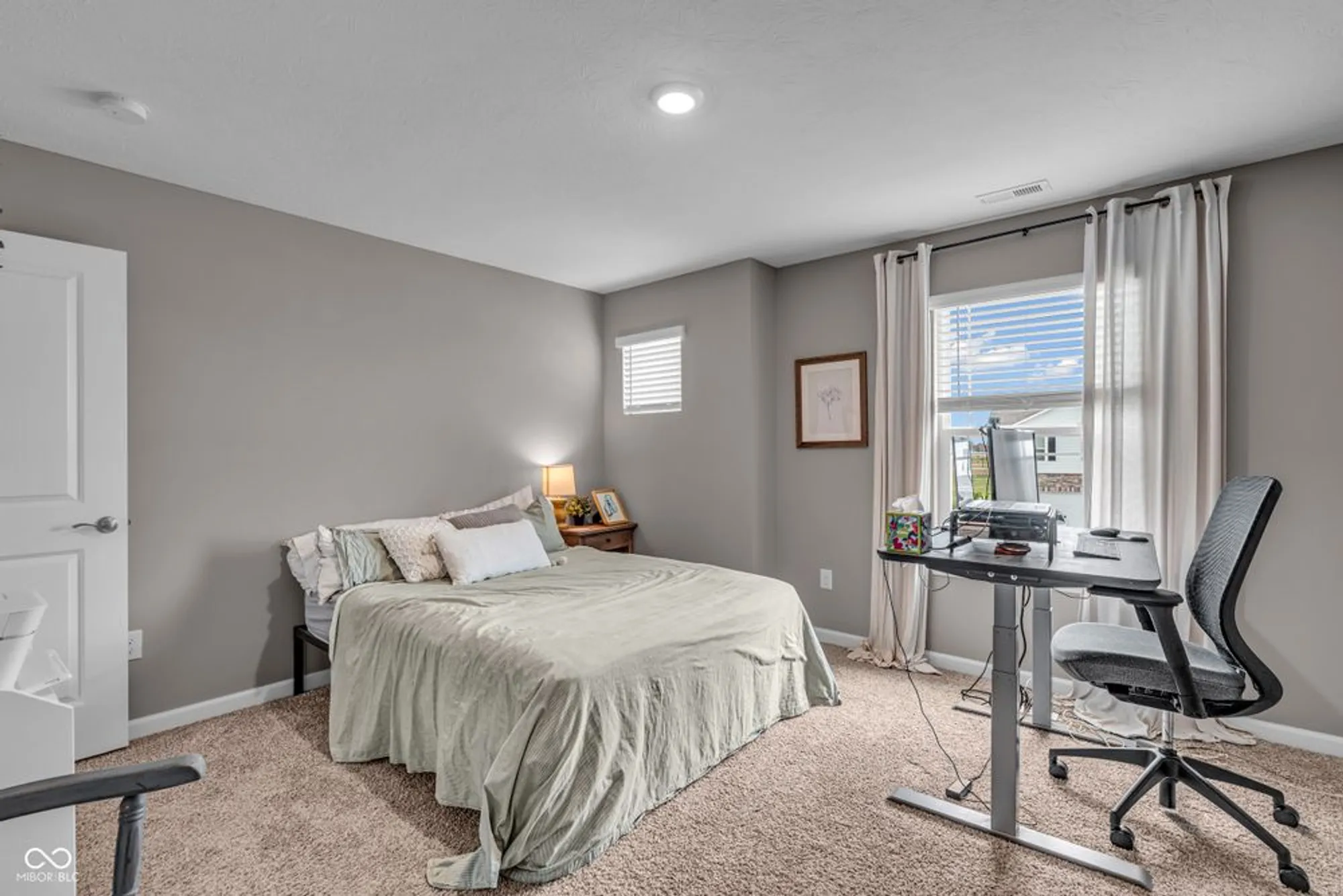 Property Slideshow image 24 of 57 | 9138 hemingway dr, Indianapolis, IN, 46239