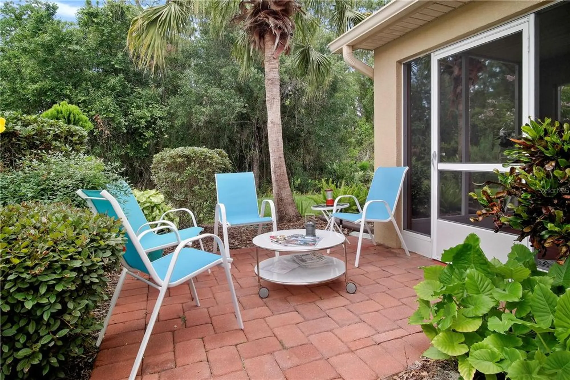 Property Slideshow image 5 of 36 | 516 millifiora ln, Kissimmee, FL, 34759