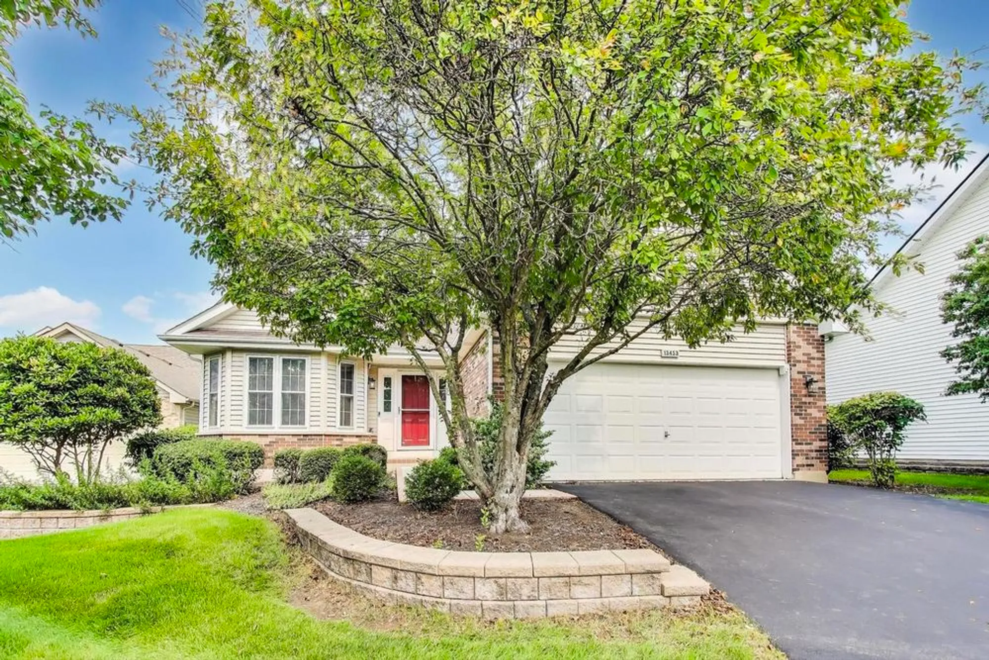 Property Slideshow image 2 of 44 | 13453 tall pines ln, Plainfield, IL, 60544