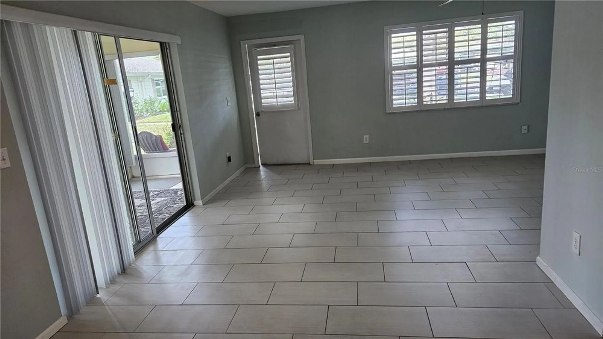 Property Slideshow image 11 of 19 | 1902 dandridge st apt 12, Sun City Center, FL, 33573