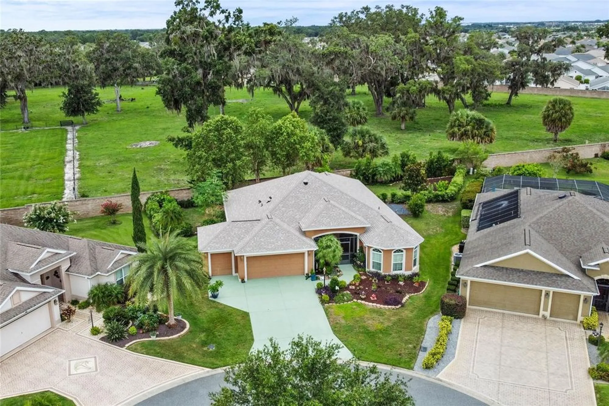 Property Slideshow image 2 of 31 | 1965 gatehouse ter, The Villages, FL, 32163