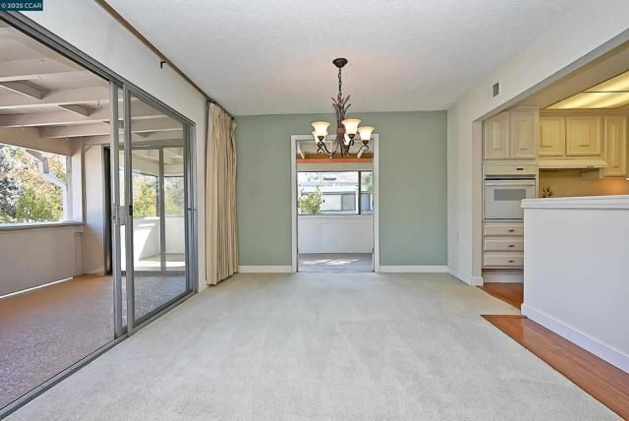 Property Slideshow image 18 of 36 | 1361 singingwood ct 7, Walnut Creek, CA, 94595