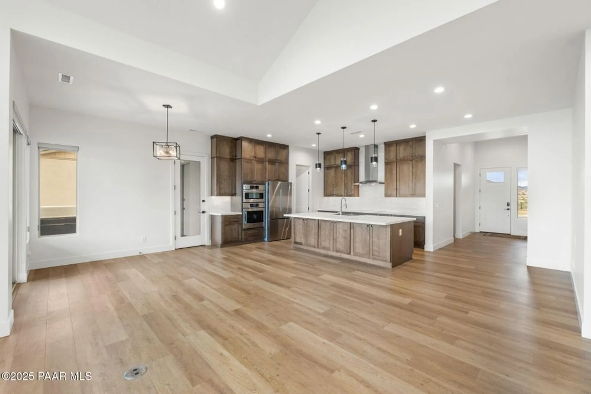 Property Slideshow image 8 of 43 | 1148 s lakeview dr, Prescott, AZ, 86301