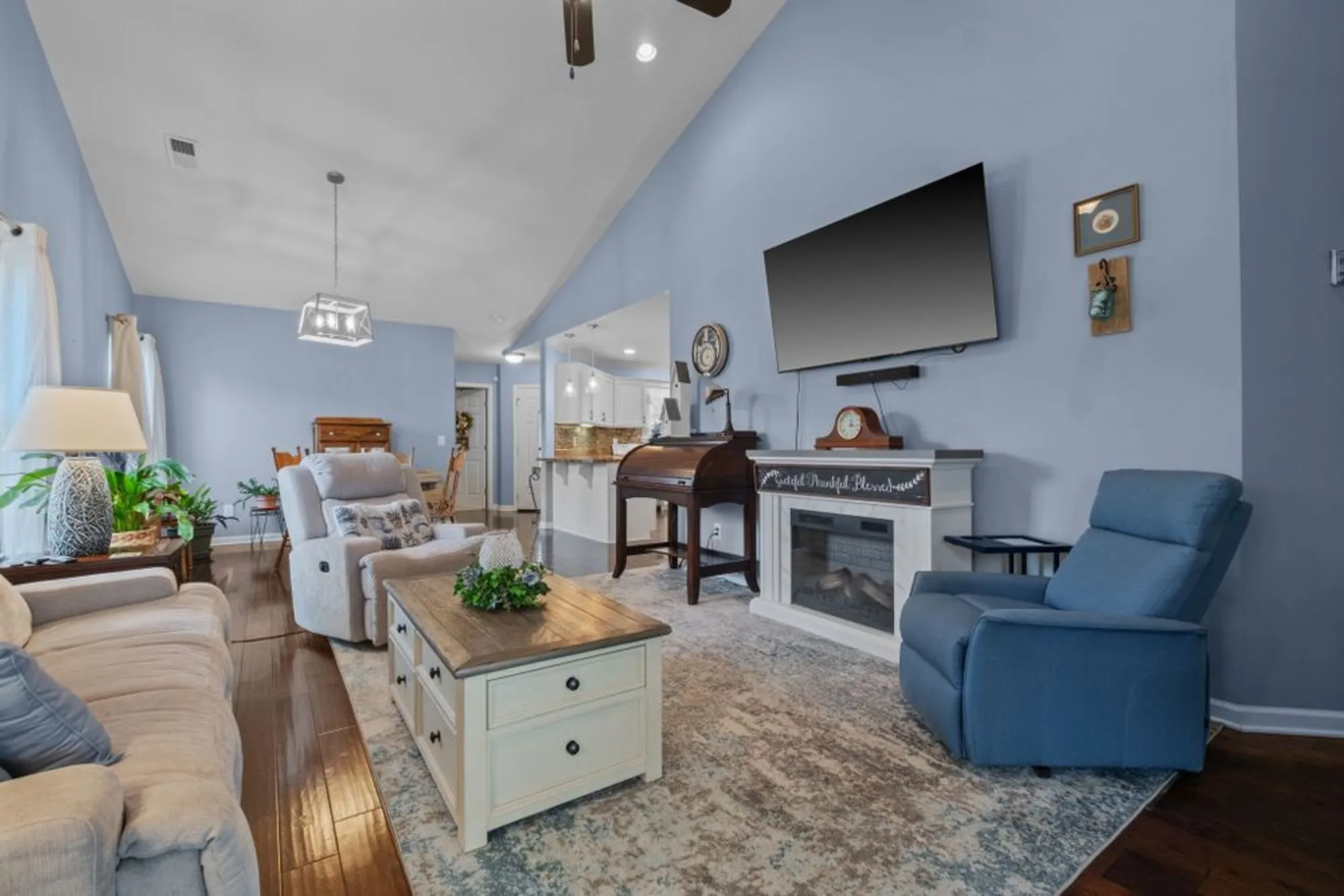 Property Slideshow image 17 of 35 | 395 devon chase hl unit 4104, Gallatin, TN, 37066