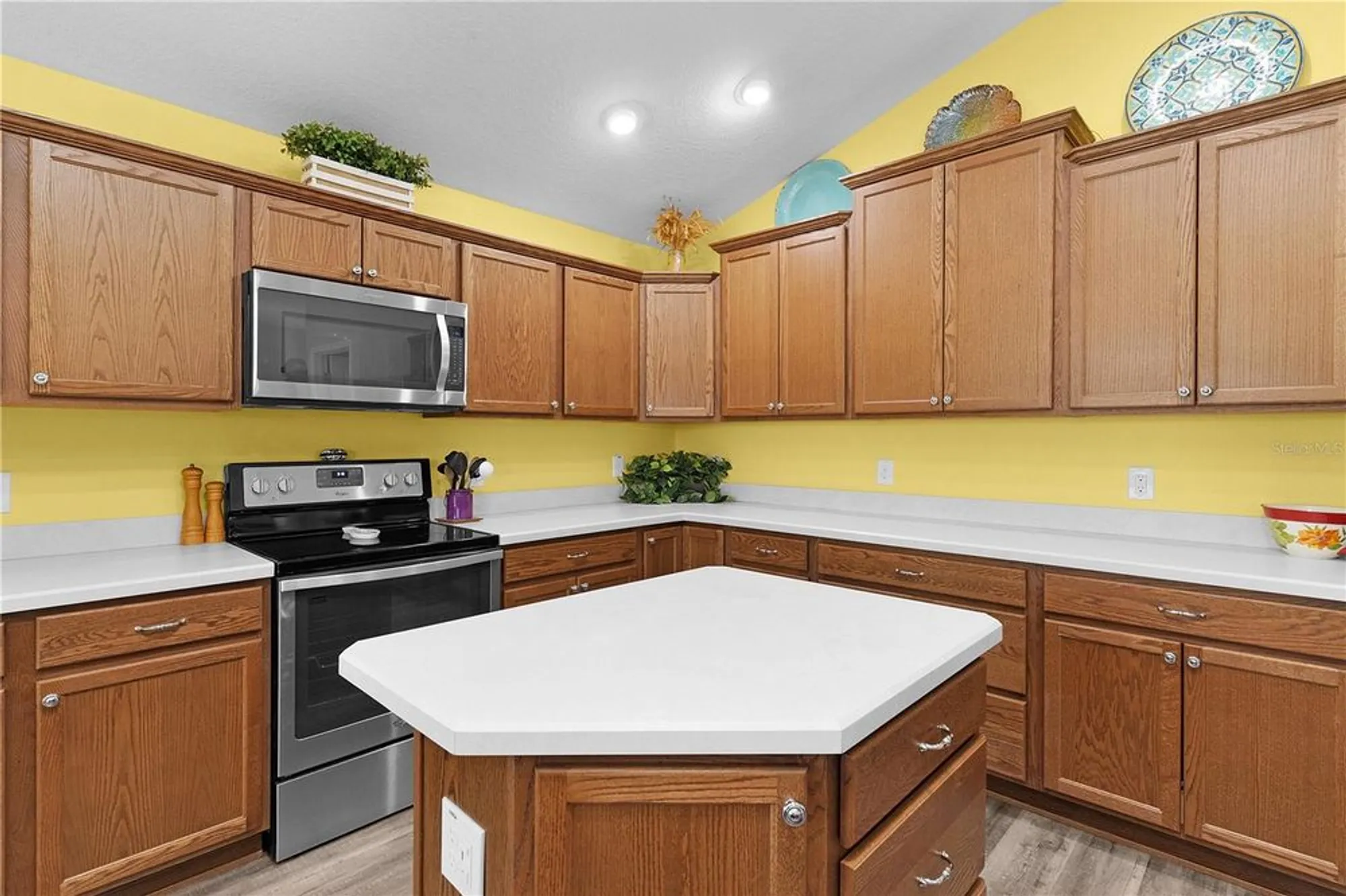 Property Slideshow image 15 of 36 | 3978 nottingham loop, The Villages, FL, 32163