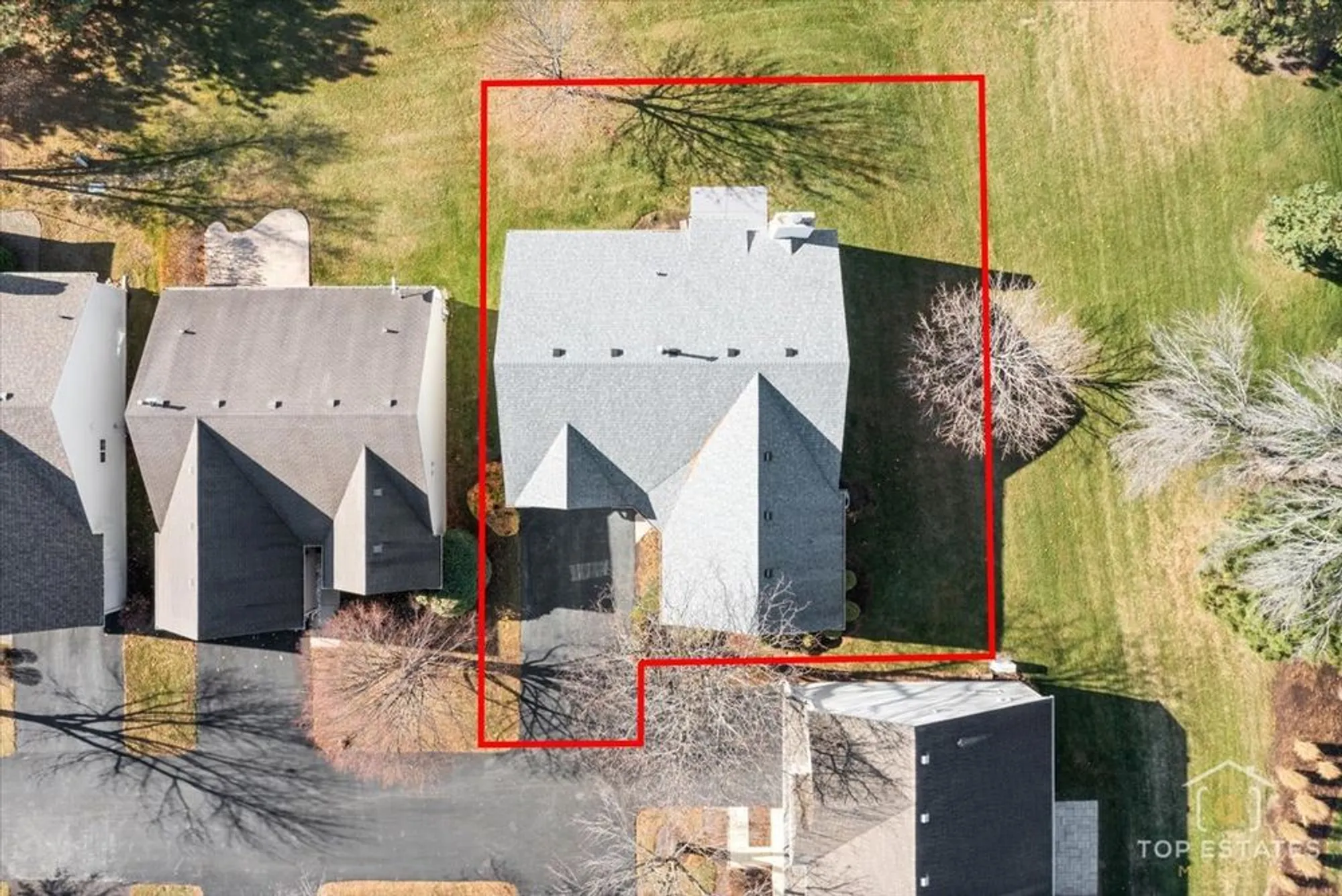 Property Slideshow image 26 of 28 | 13705 s redbud dr, Plainfield, IL, 60544