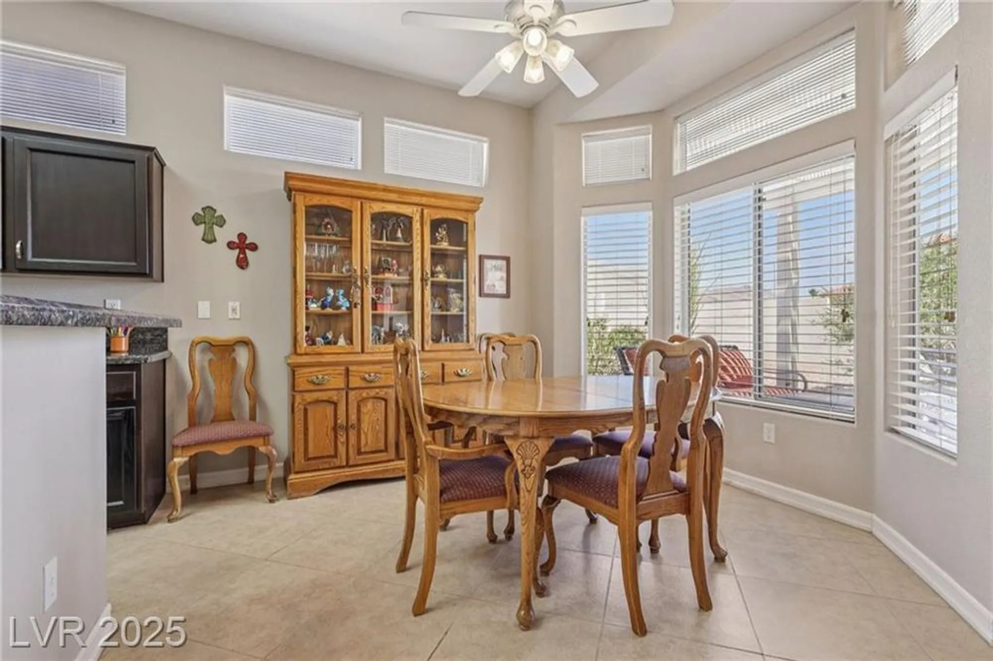 Property Slideshow image 15 of 56 | 10428 villa ridge dr, Las Vegas, NV, 89134