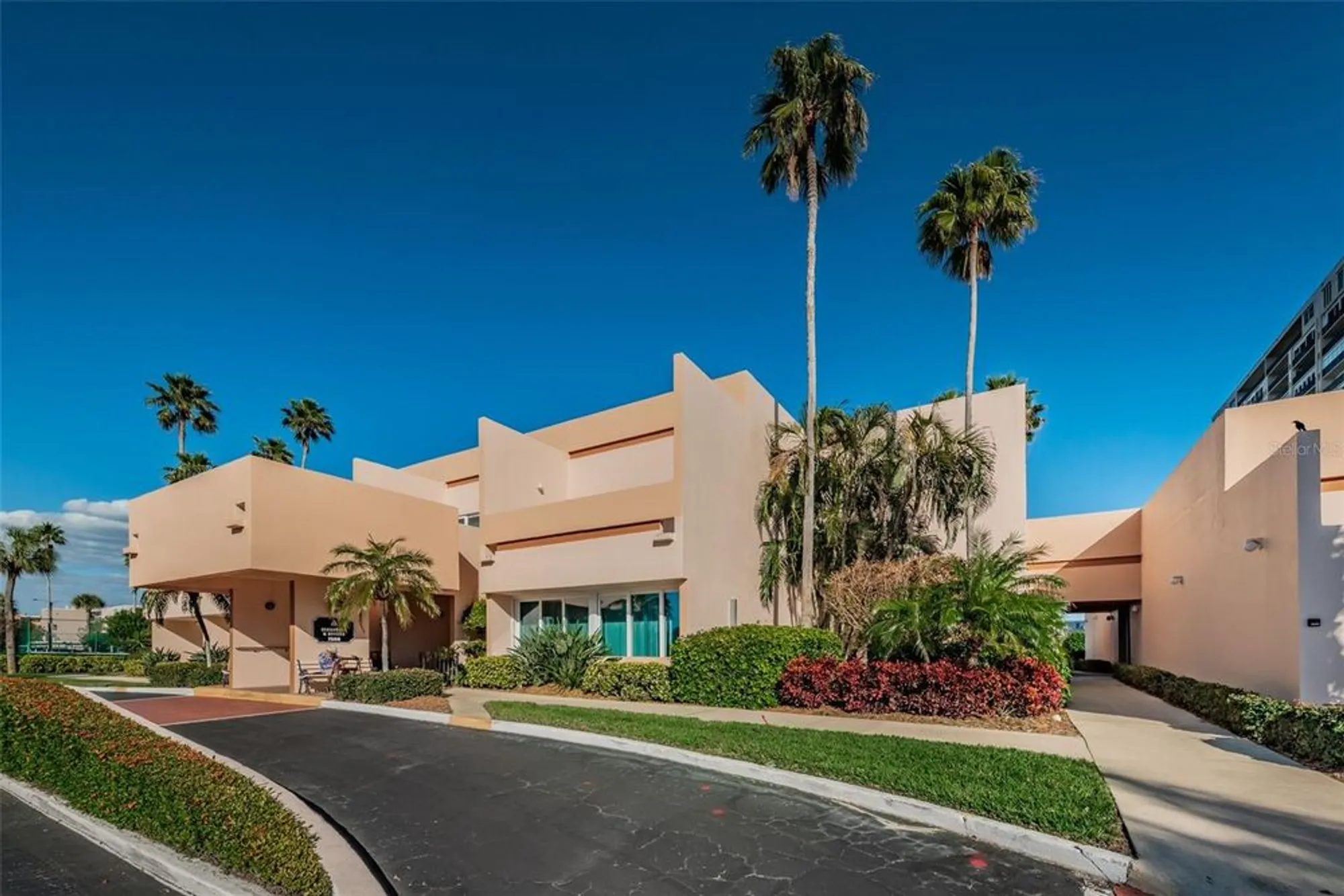 Property Slideshow image 25 of 32 | 7405 bay island dr 220, South Pasadena, FL, 33707