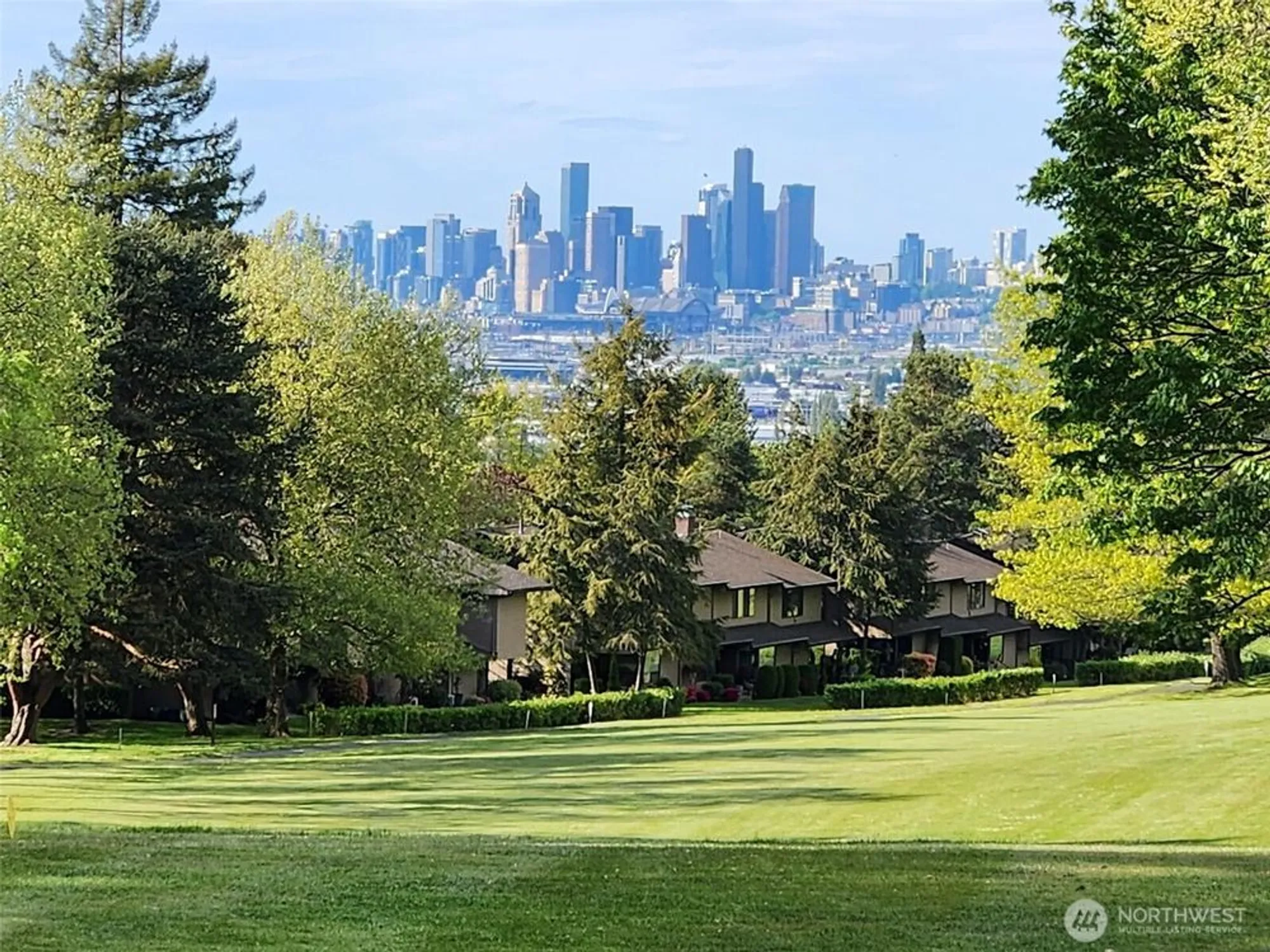 Property Slideshow image 32 of 39 | 10911 glen acres dr d, Seattle, WA, 98168