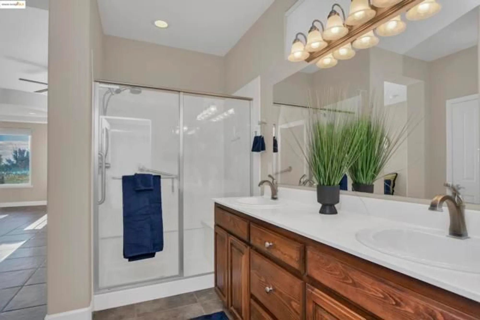 Property Slideshow image 30 of 38 | 353 desert forest ct, Rio Vista, CA, 94571