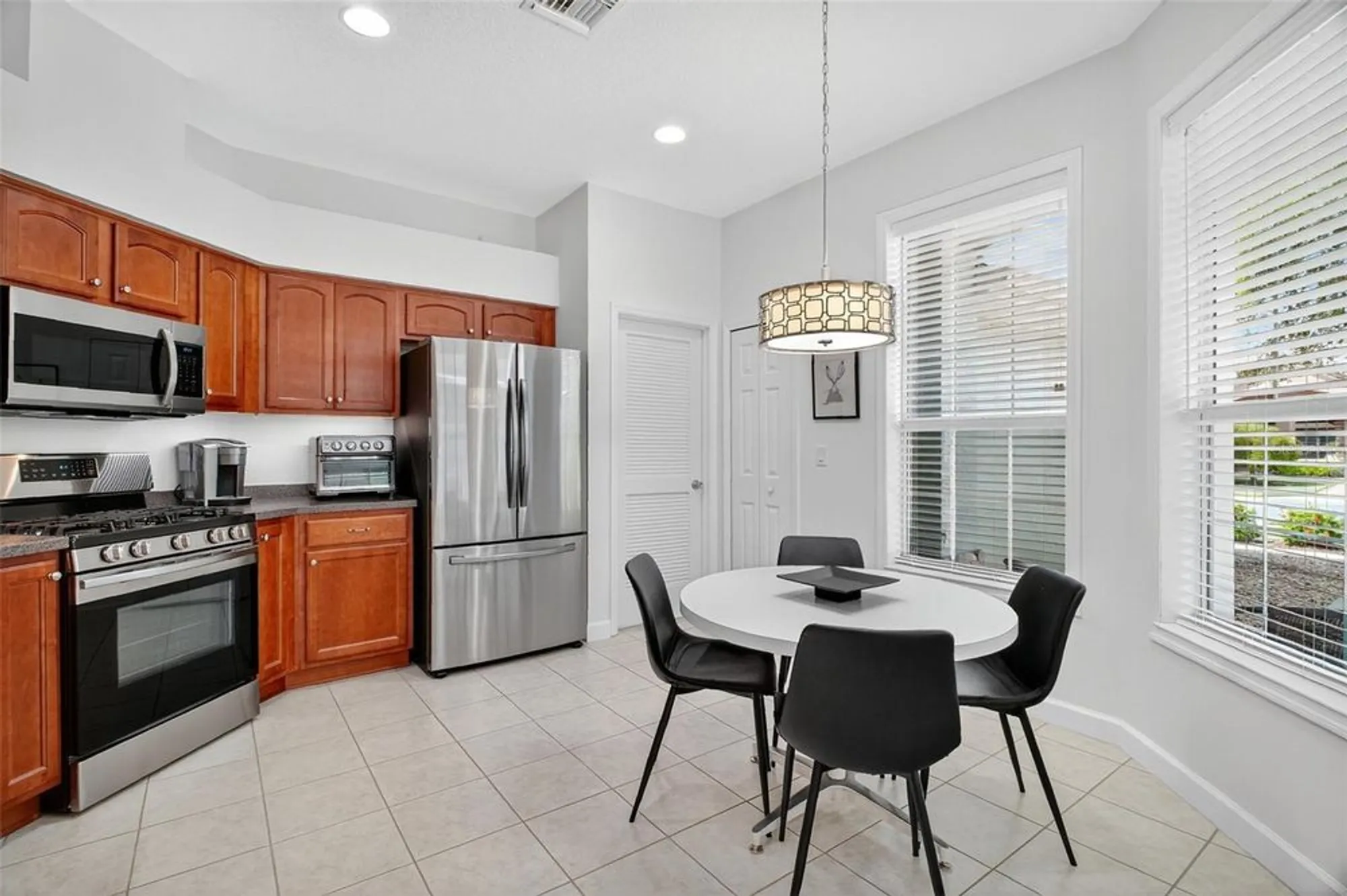 Property Slideshow image 15 of 63 | 8252 bridgeport bay cir, Mount Dora, FL, 32757