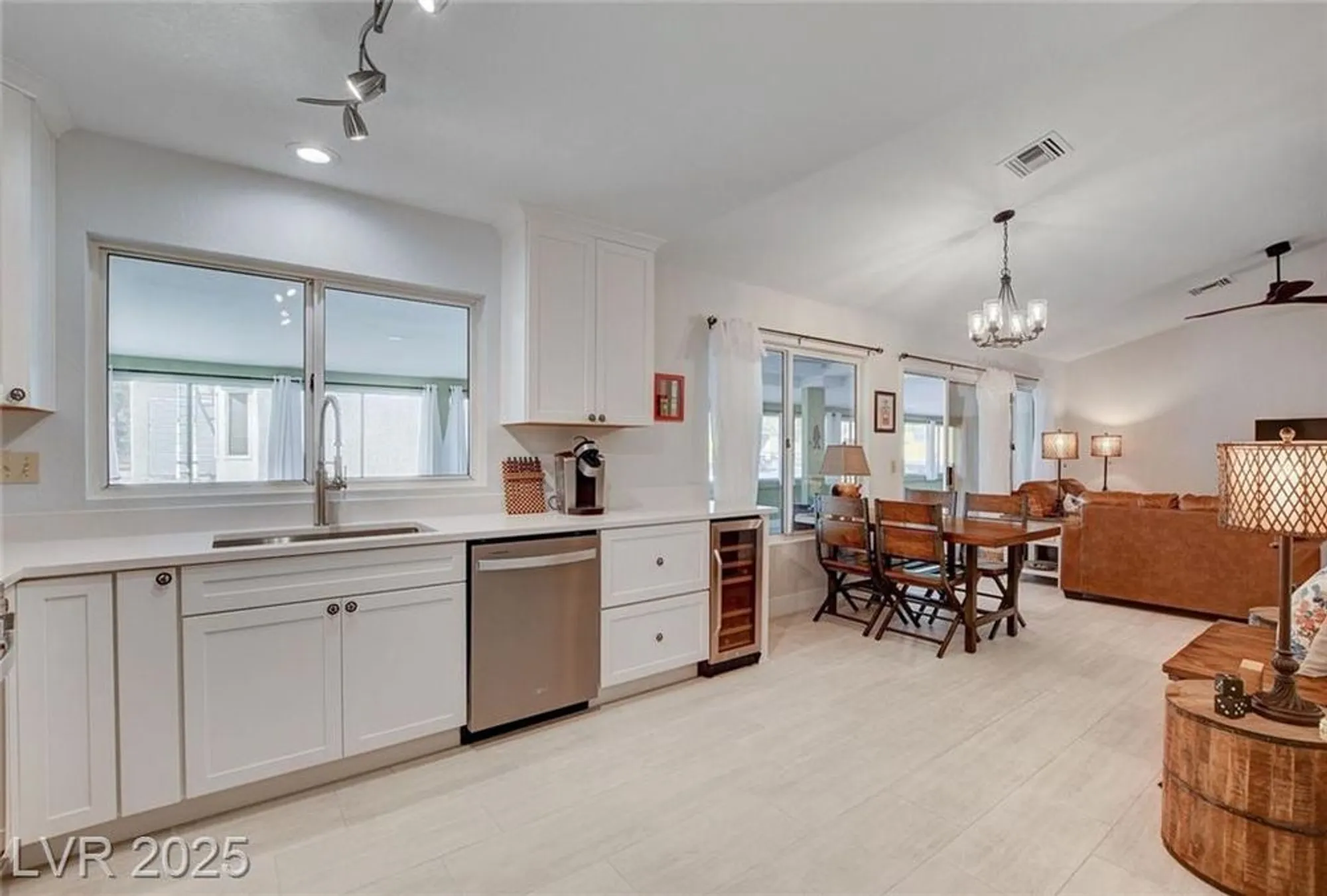 Property Slideshow image 7 of 42 | 9037 grayling dr, Las Vegas, NV, 89134