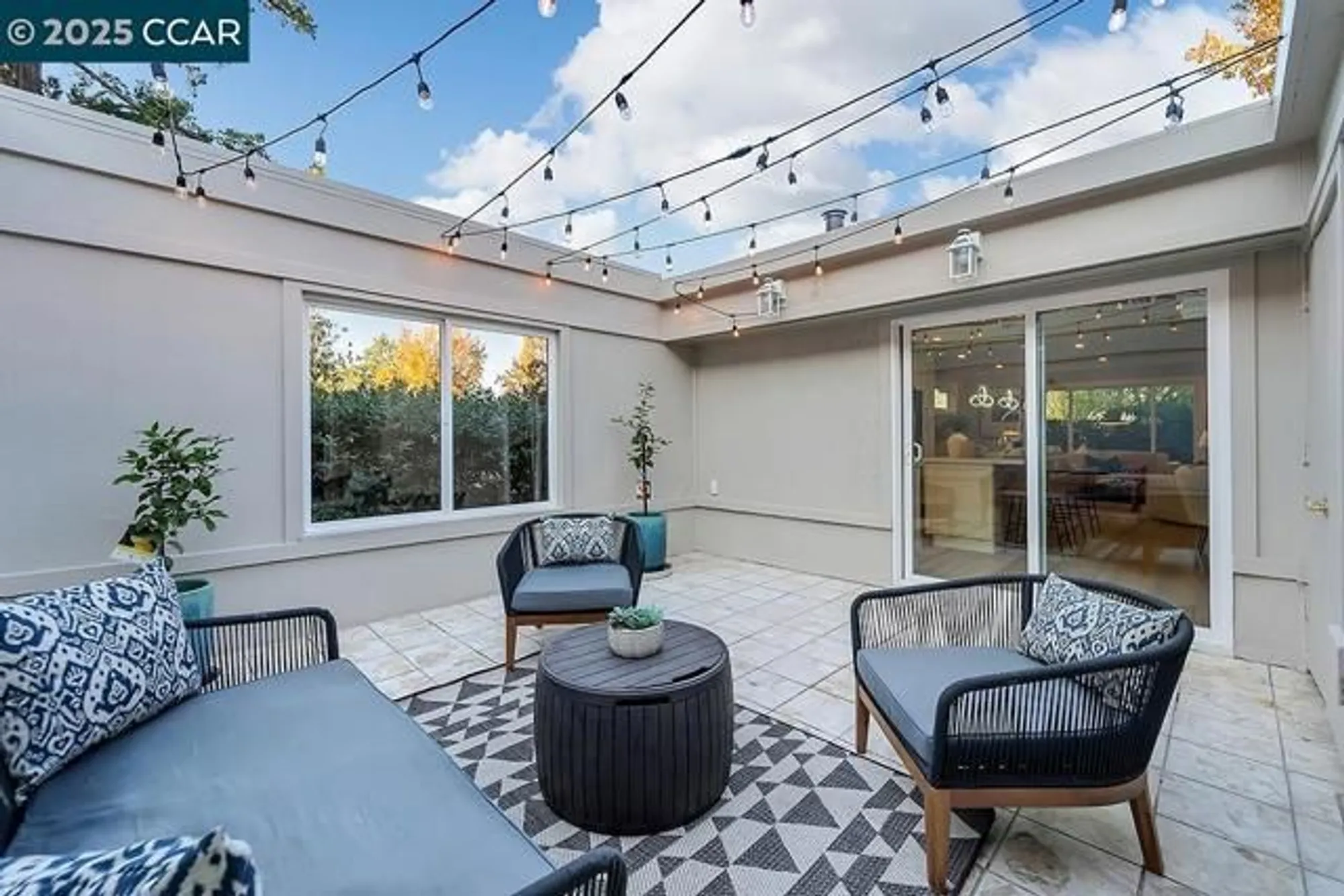 Property Slideshow image 18 of 25 | 1180 running springs rd 4, Walnut Creek, CA, 94595