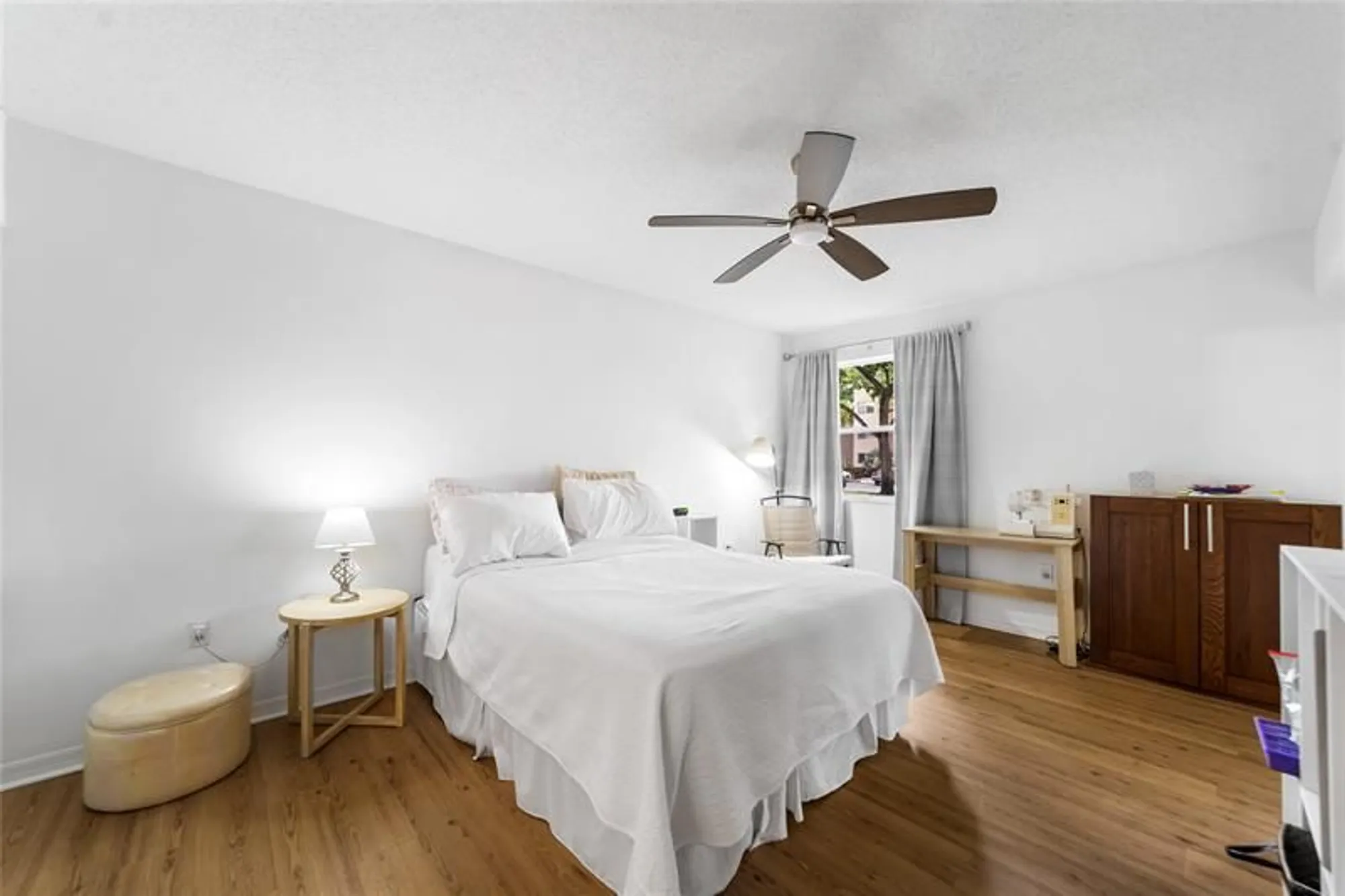 Property Slideshow image 15 of 35 | 7427 n devon dr 108, Tamarac, FL, 33321