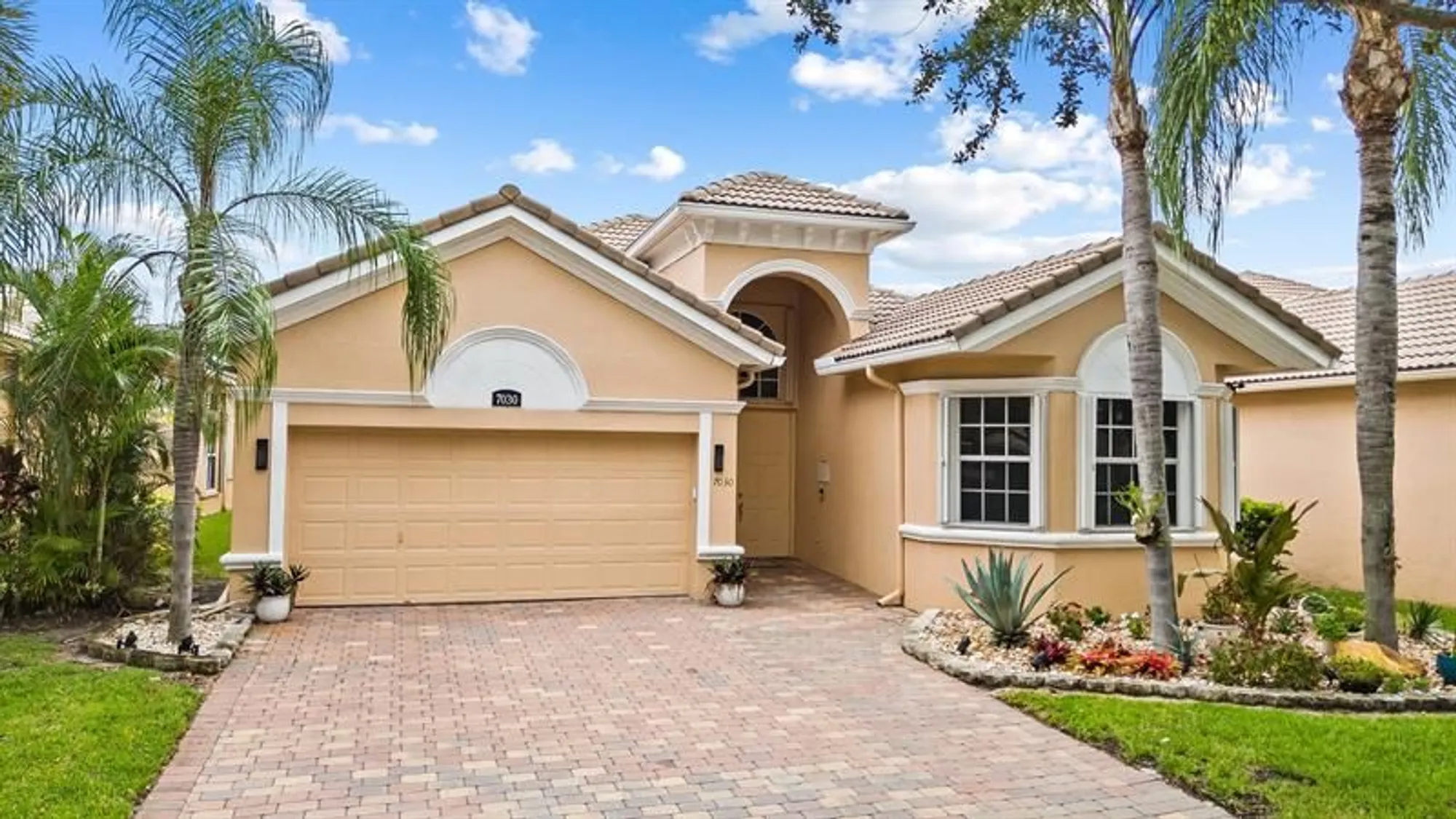 Property Slideshow image 34 of 44 | 7030 vesuvio pl, Boynton Beach, FL, 33437