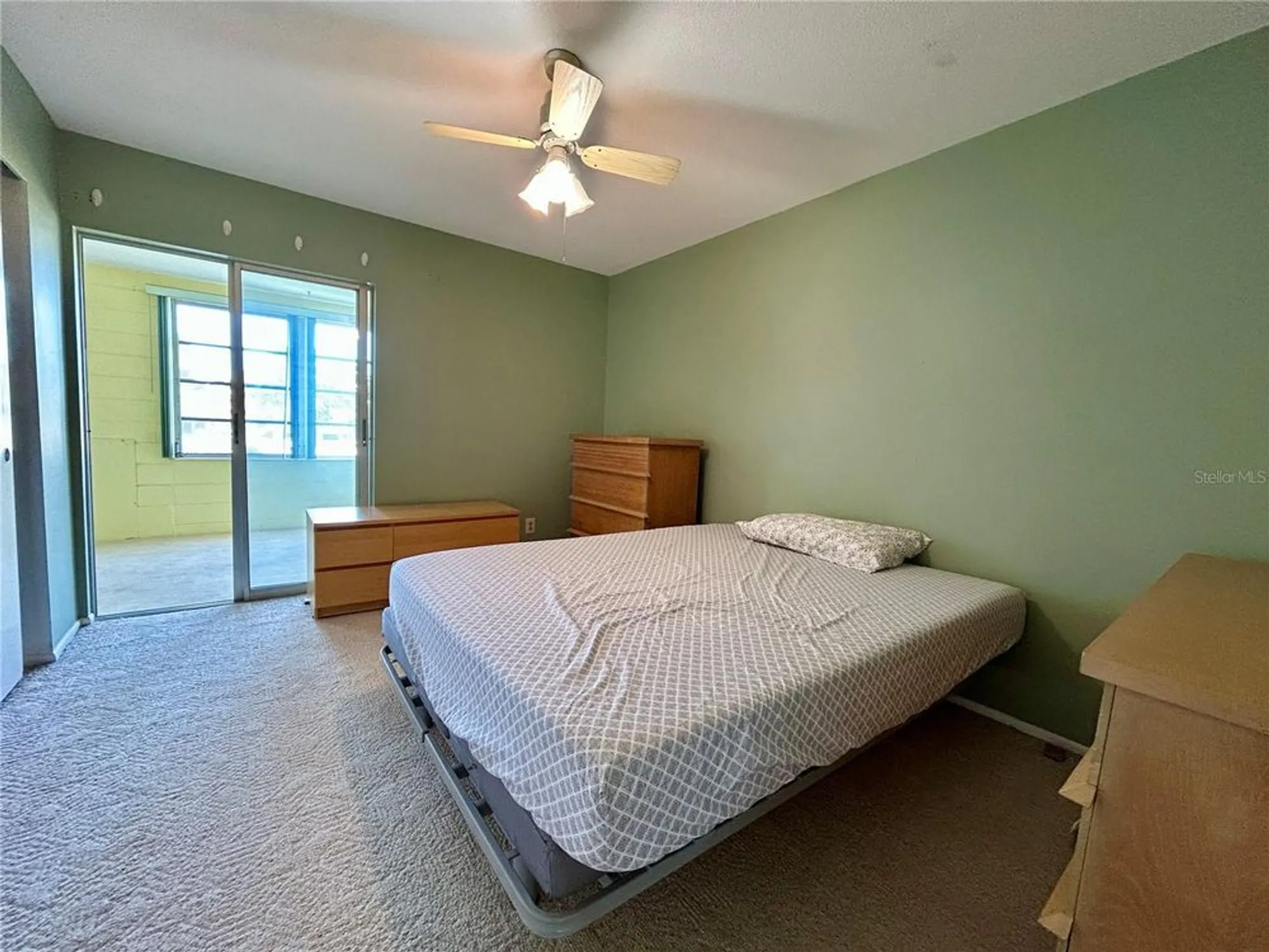 Property Slideshow image 16 of 47 | 2072 australia way 32, Clearwater, FL, 33763