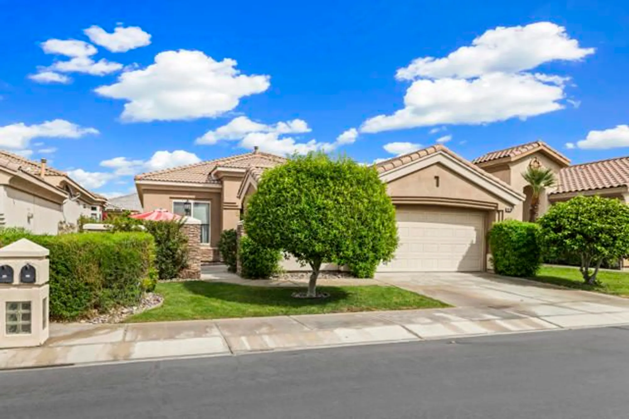 Property Slideshow image 1 of 39 | 44108 royal troon dr, Indio, CA, 92201
