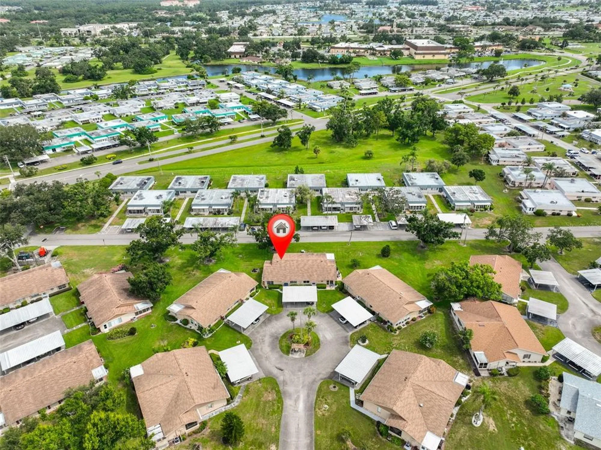 Property Slideshow image 33 of 55 | 401 feltham trl a, Sun City Center, FL, 33573