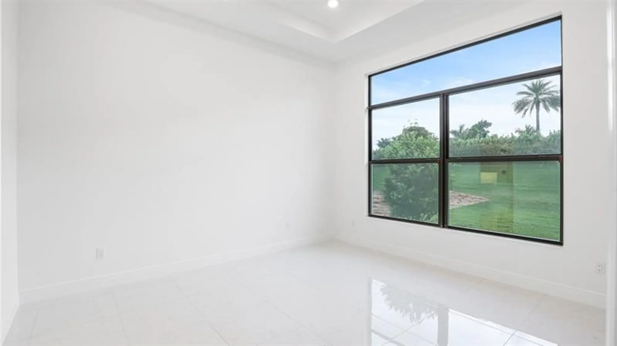 Property Slideshow image 17 of 56 | 4980 saint armands way, Westlake, FL, 33470