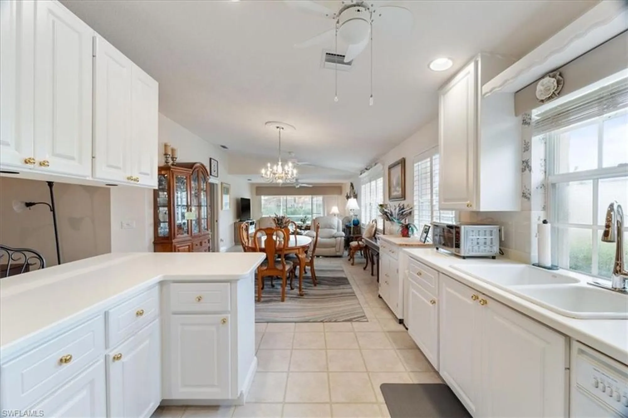 Property Slideshow image 12 of 27 | 5756 drummond way, Naples, FL, 34119