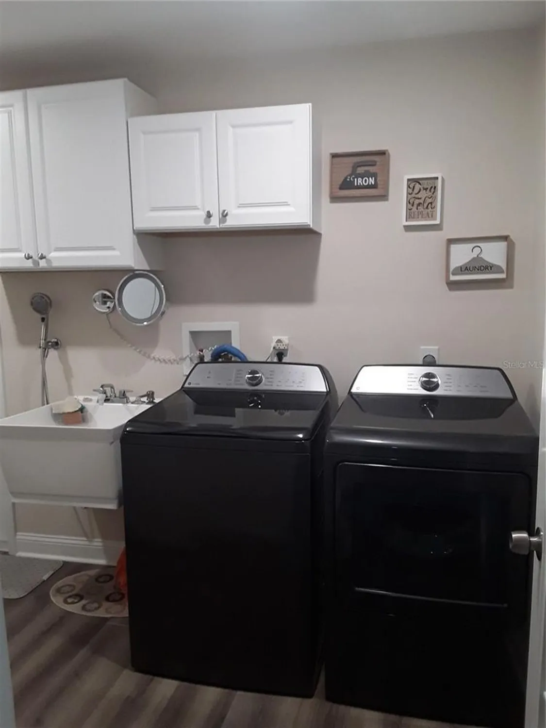 Property Slideshow image 18 of 48 | 702 cypress pl, Sun City Center, FL, 33573