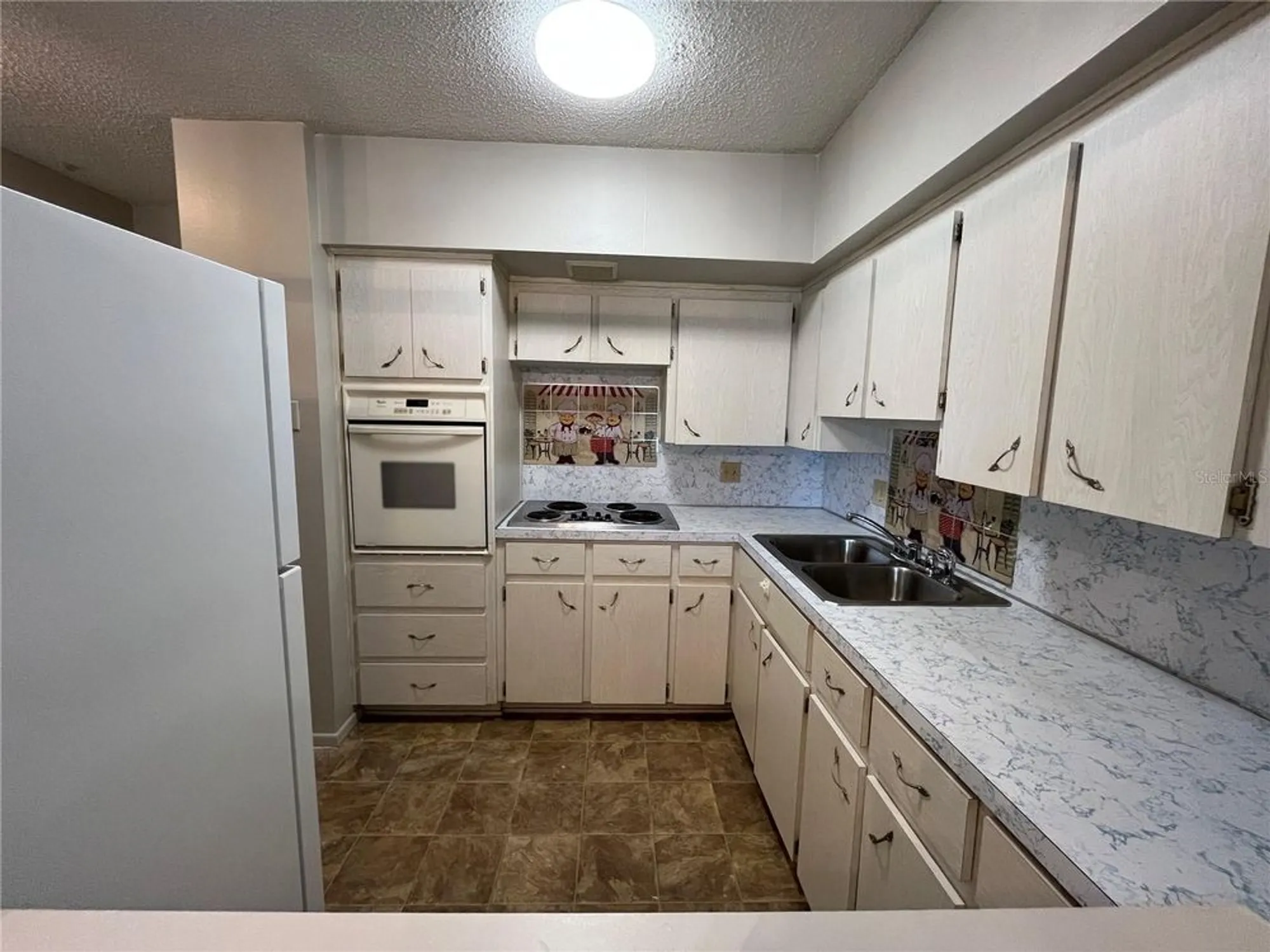 Property Slideshow image 5 of 36 | 2100 world parkway blvd apt 56, Clearwater, FL, 33763