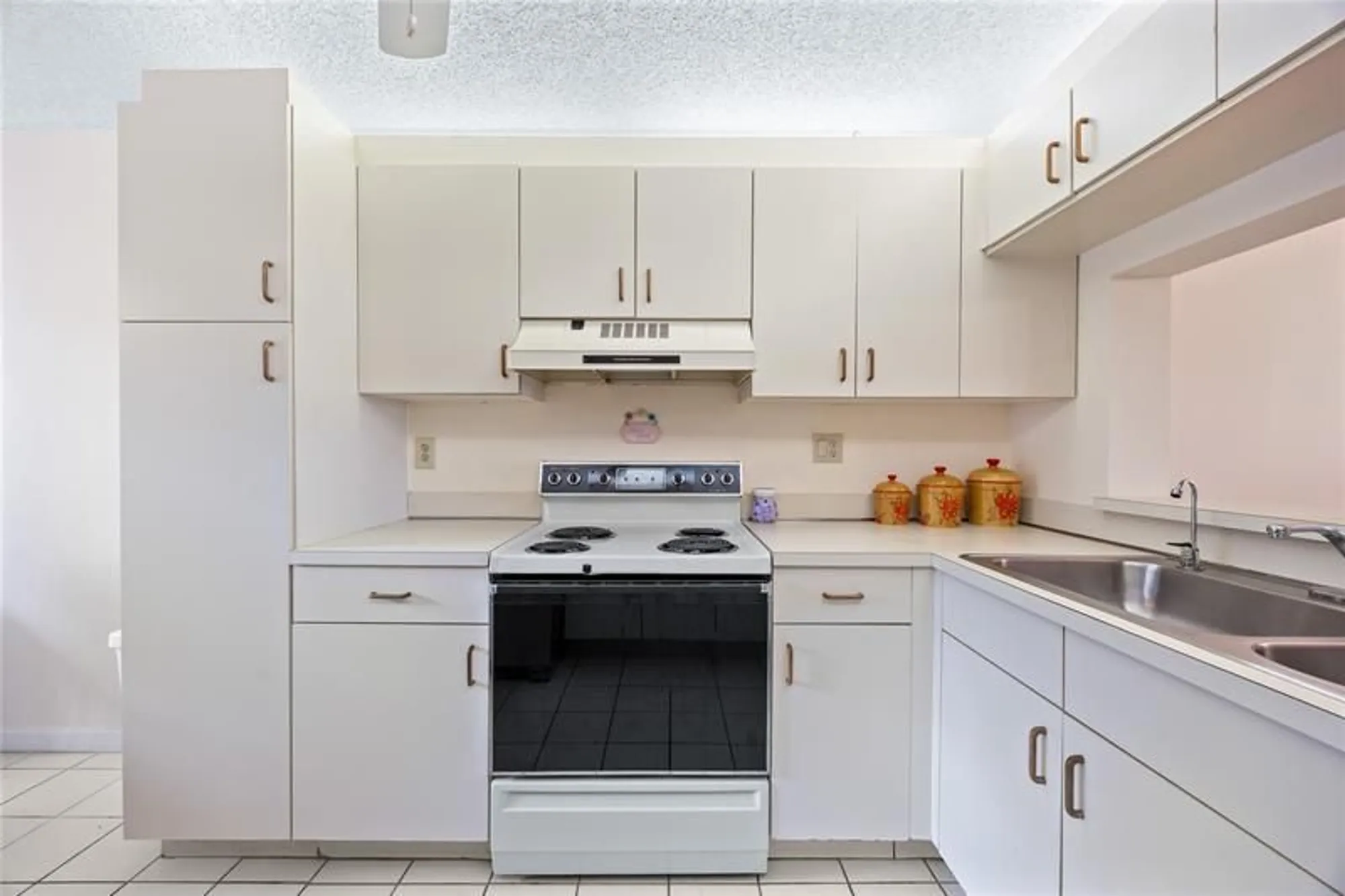 Property Slideshow image 14 of 41 | 7186 s devon dr # 109, Tamarac, FL, 33321