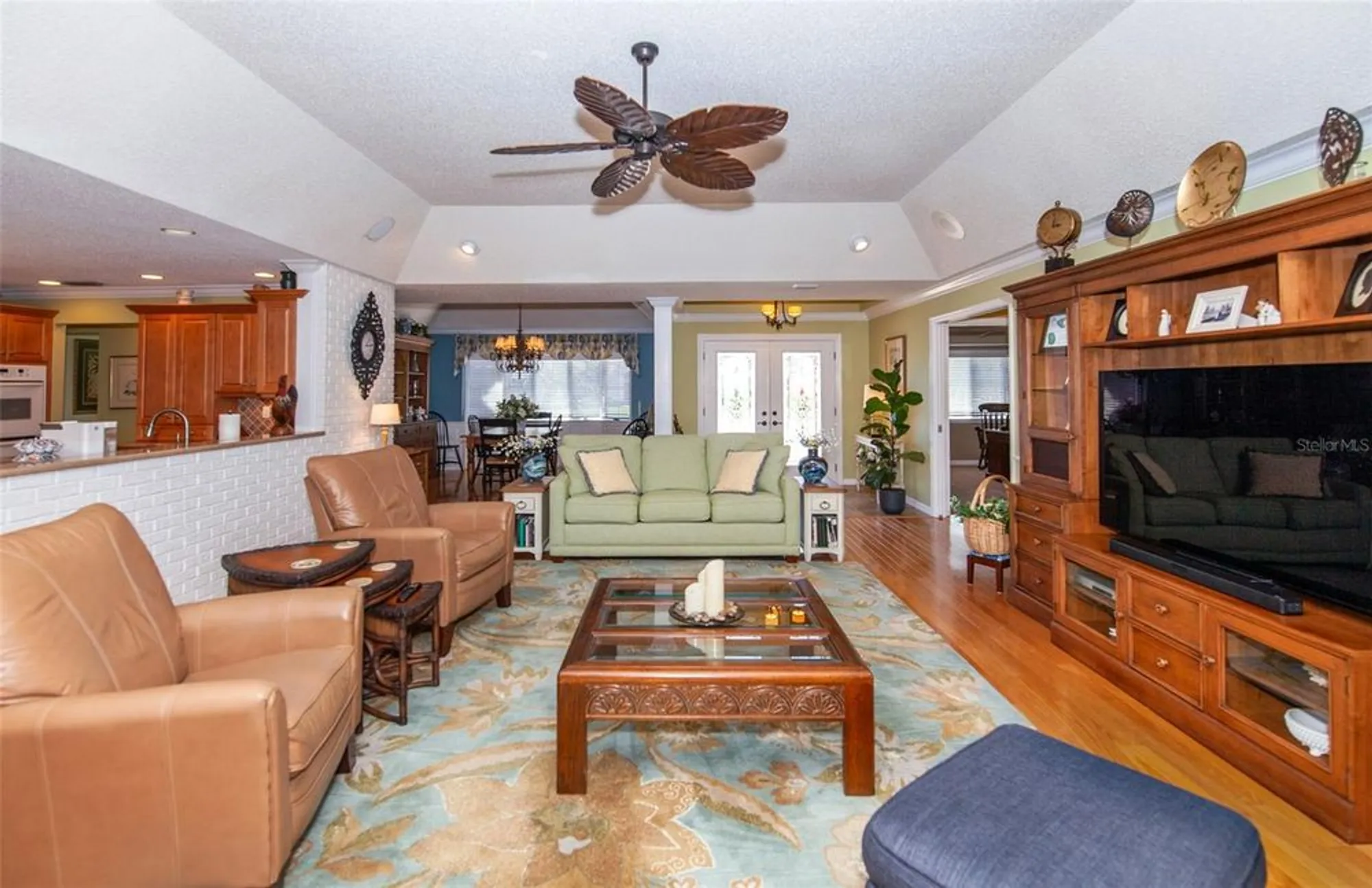 Property Slideshow image 21 of 77 | 810 carnoustie dr, Venice, FL, 34293