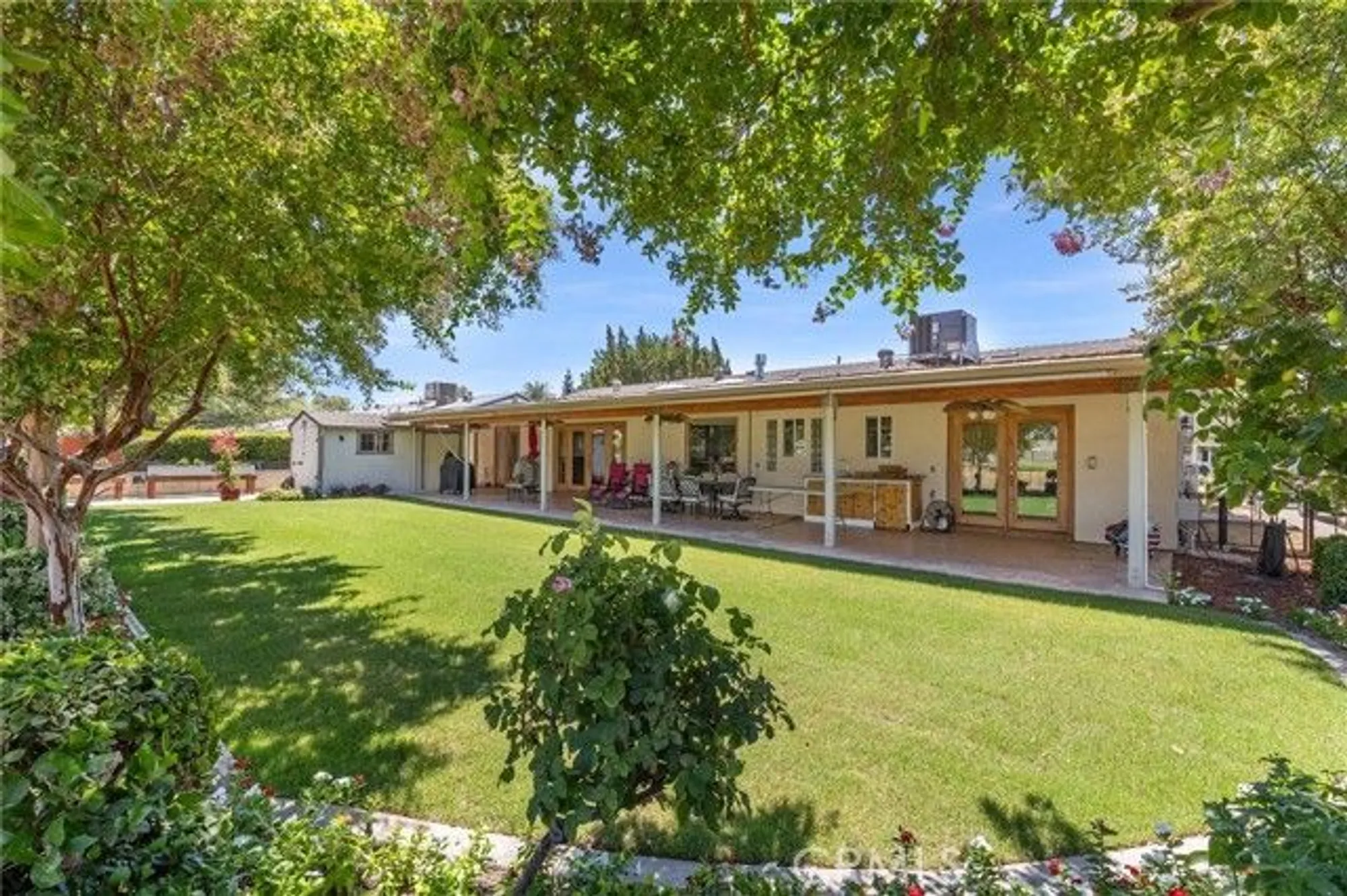 Property Slideshow image 41 of 48 | 704 river oaks dr, Bakersfield, CA, 93309
