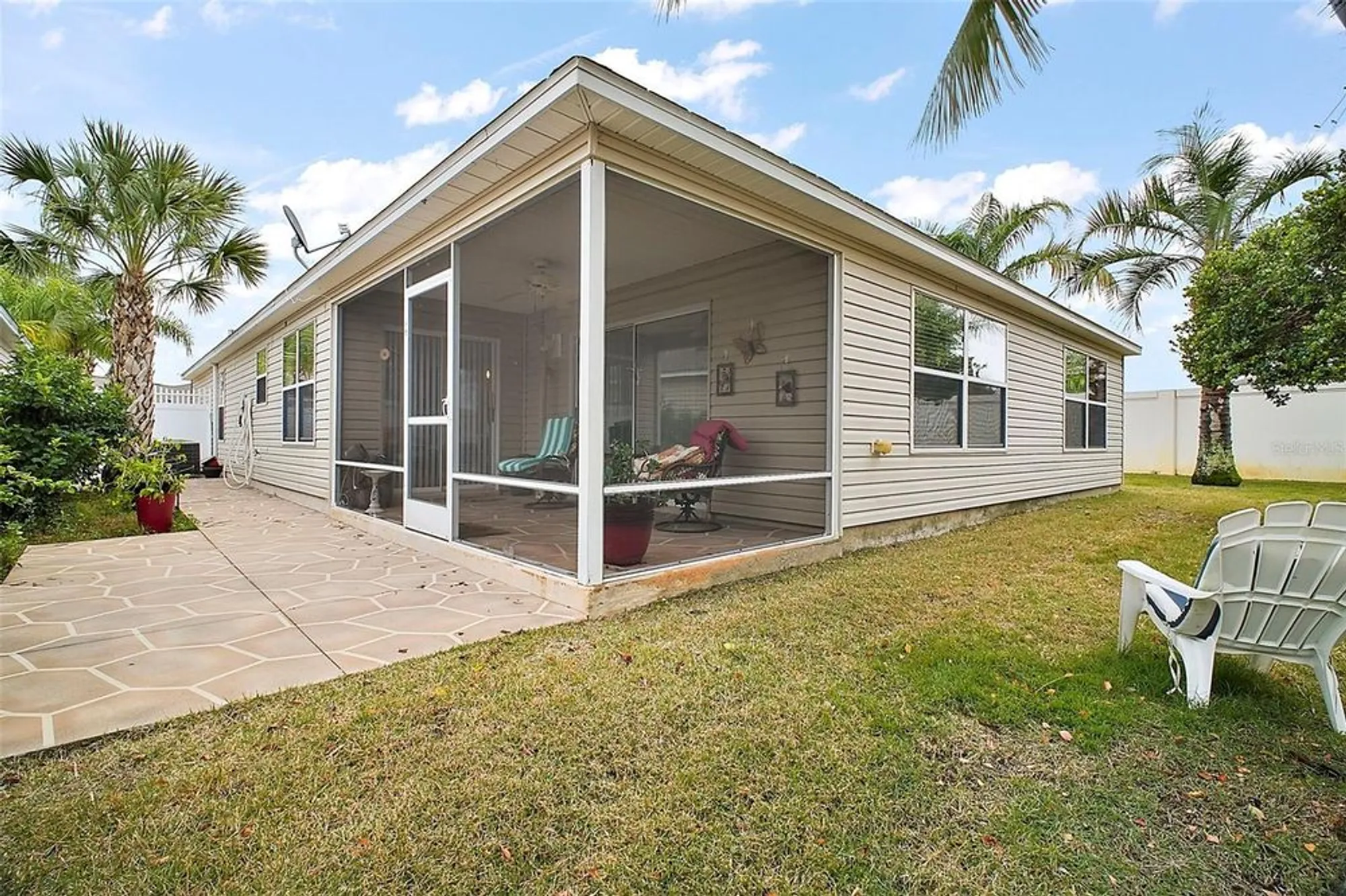 Property Slideshow image 9 of 30 | 2378 ridgeway ct, The Villages, FL, 32162