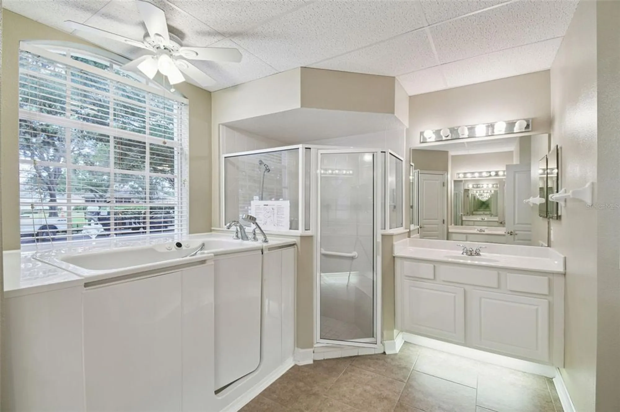 Property Slideshow image 27 of 64 | 3805 scarborough ct, Clermont, FL, 34711