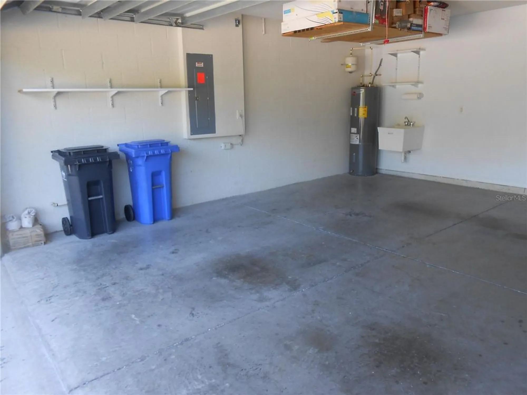 Property Slideshow image 18 of 61 | 344 mystic falls dr, Apollo Beach, FL, 33572