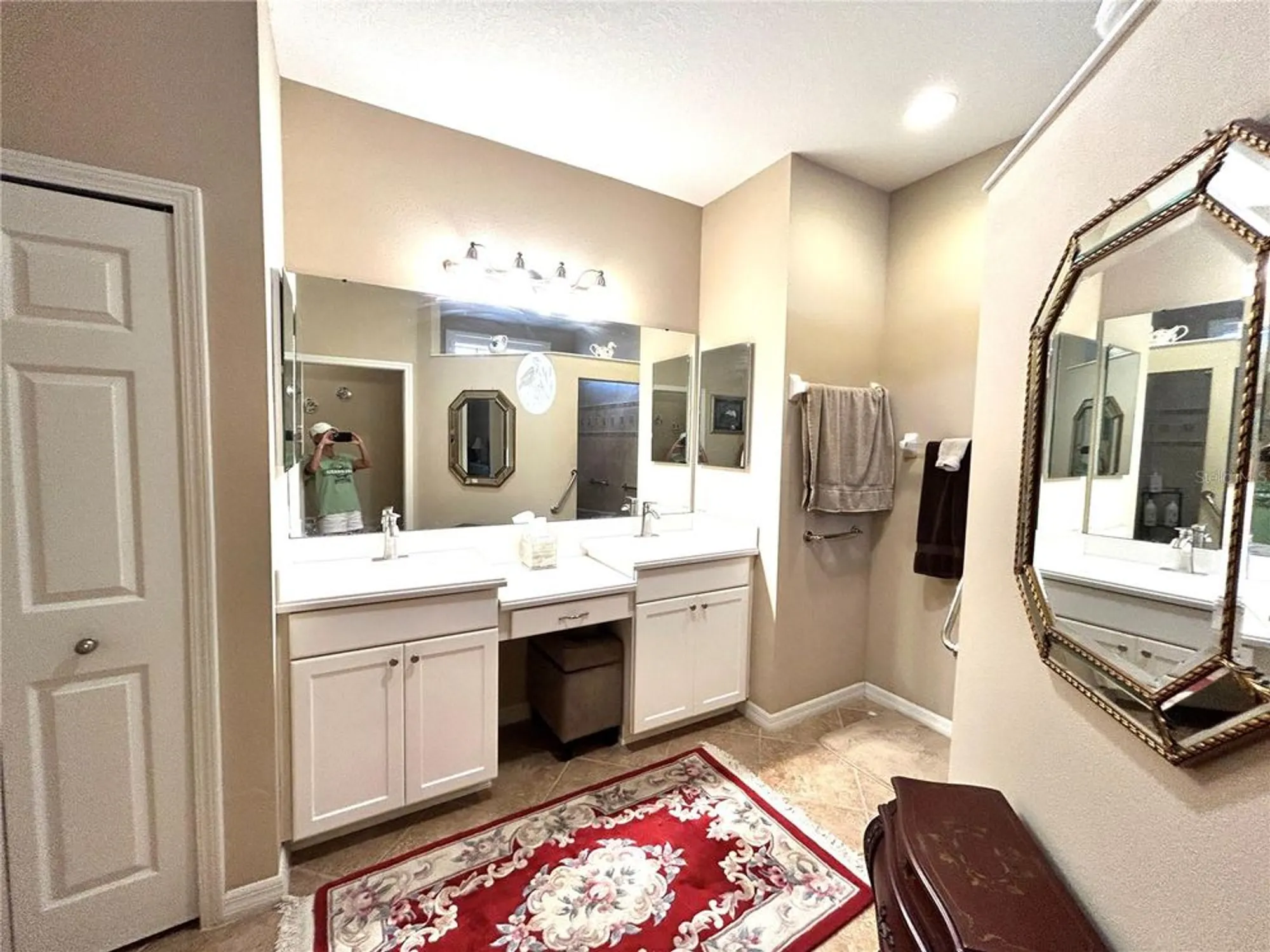 Property Slideshow image 15 of 22 | 116 silver falls dr, Apollo Beach, FL, 33572