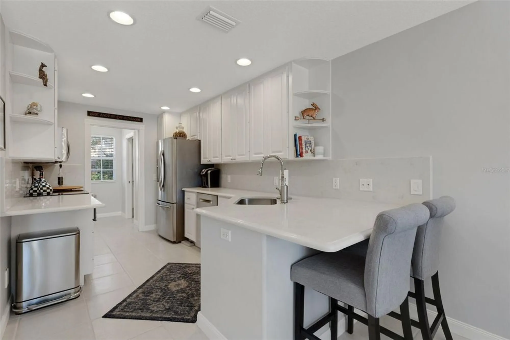 Property Slideshow image 13 of 72 | 7860 bergamo ave, Sarasota, FL, 34238