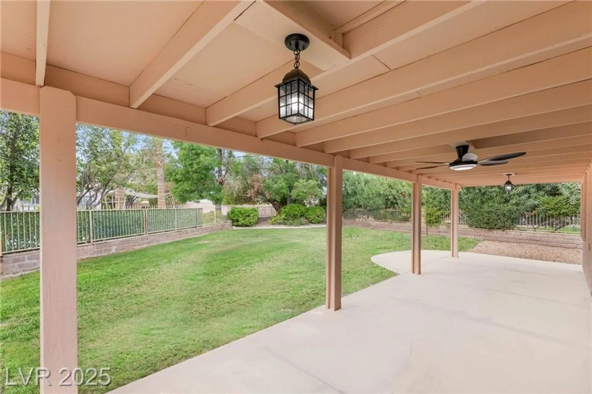 Property Slideshow image 31 of 40 | 5605 bay shore cir, Las Vegas, NV, 89130