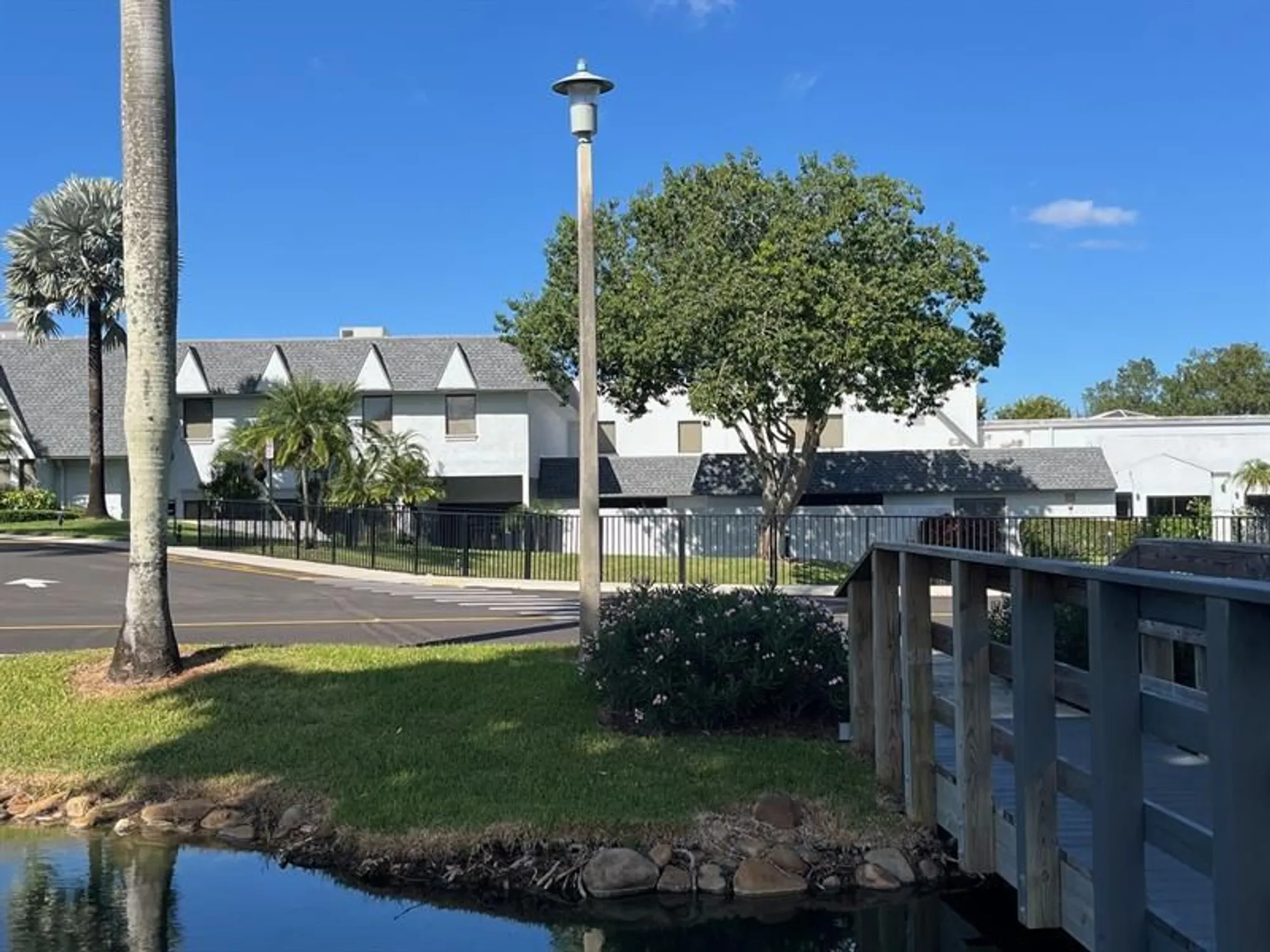 Property Slideshow image 38 of 71 | 7351 kinghurst dr 302, Delray Beach, FL, 33446