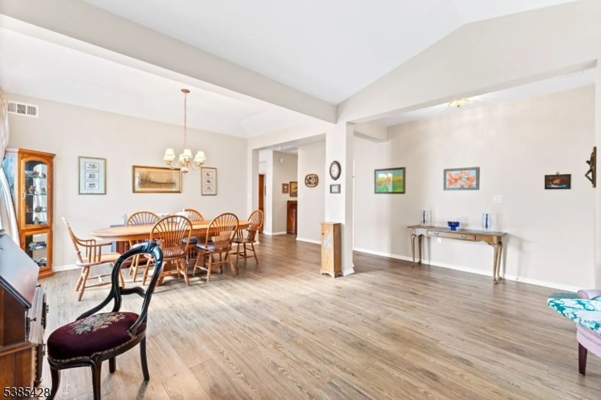 Property Slideshow image 6 of 48 | 29 stafford ln, Belvidere, NJ, 07823