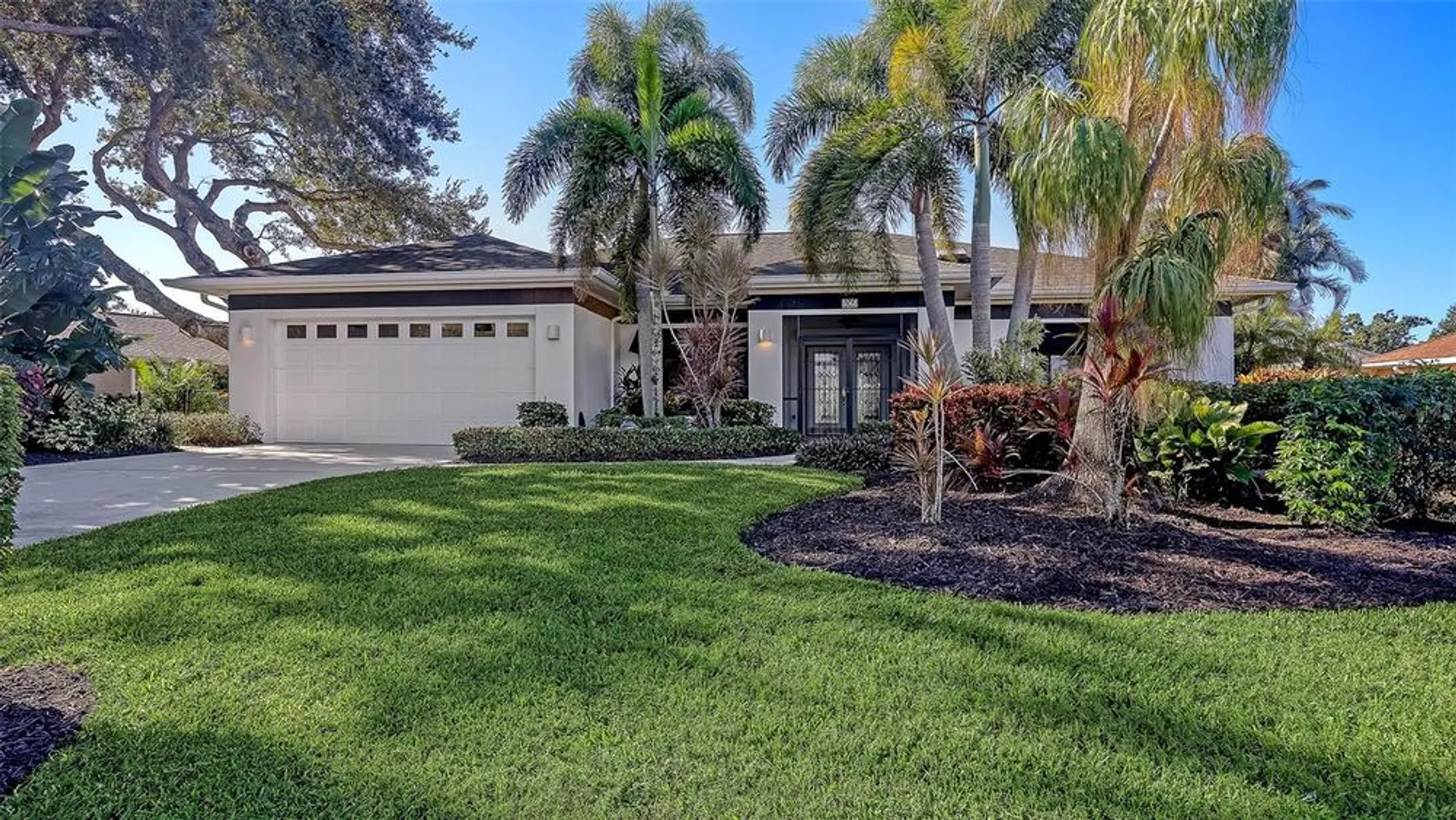 Property Slideshow image 2 of 60 | 8068 estates dr, Sarasota, FL, 34243