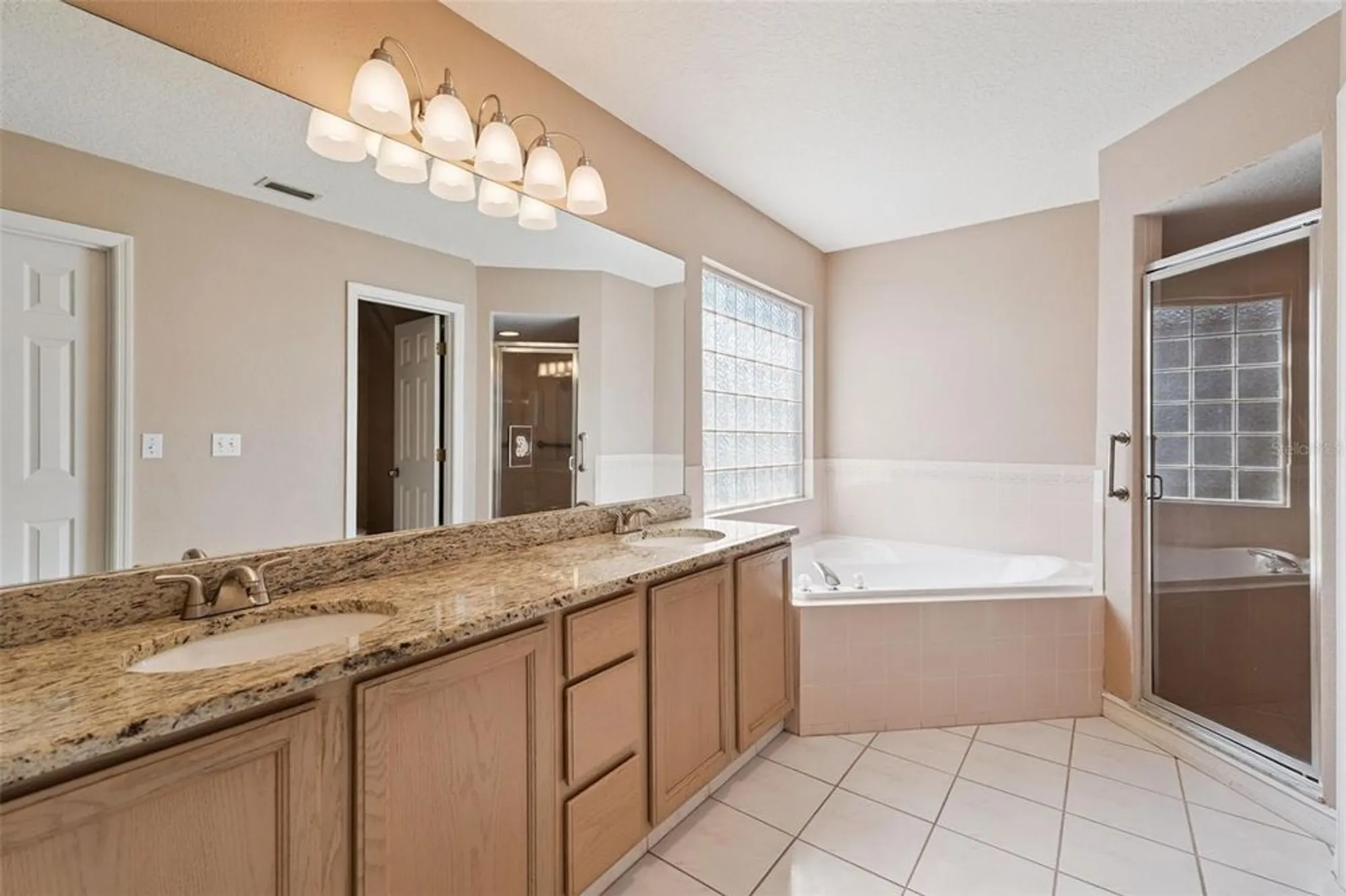 Property Slideshow image 11 of 29 | 29327 zeller ave, San Antonio, FL, 33576