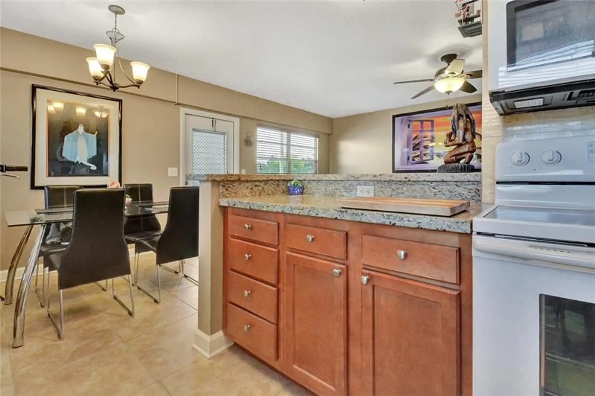 Property Slideshow image 5 of 26 | 33 fanshaw a # 33, Boca Raton, FL, 33434
