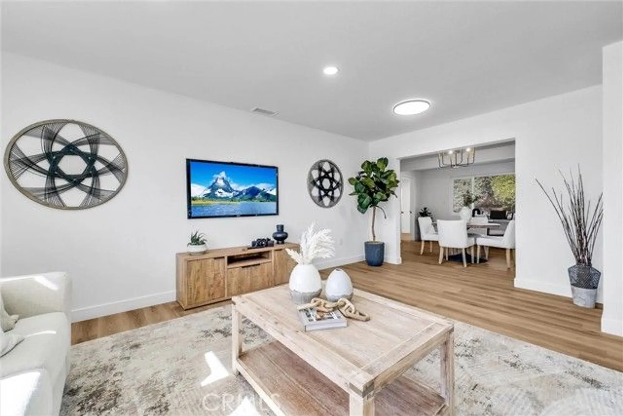 Property Slideshow image 6 of 31 | 25800 coombe hill dr, Menifee, CA, 92586