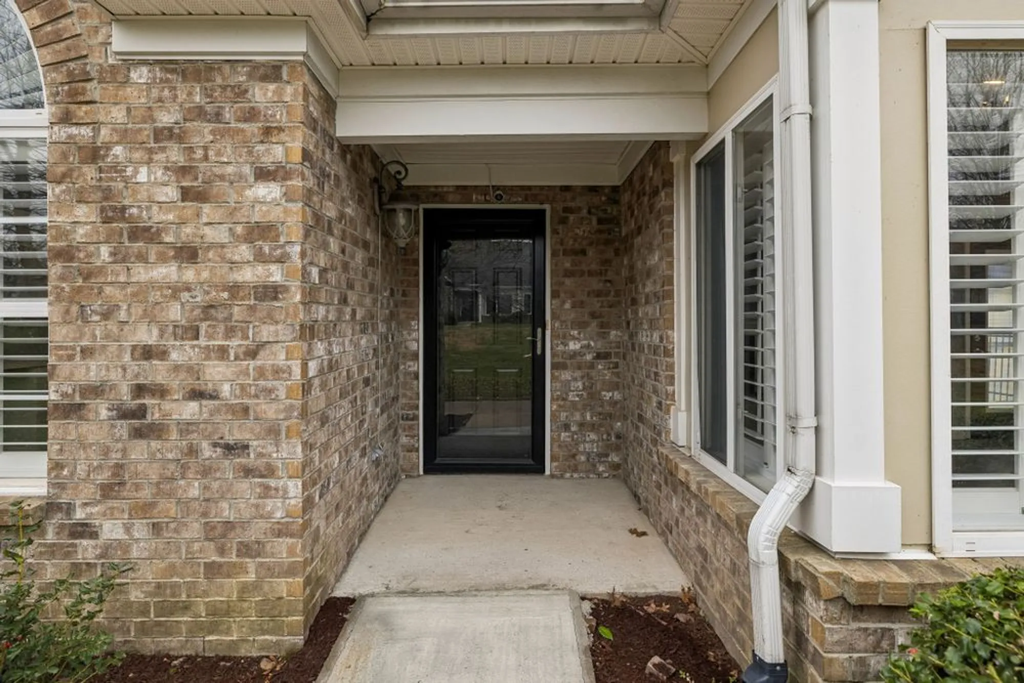 Property Slideshow image 4 of 39 | 825 s browns ln 2102, Gallatin, TN, 37066