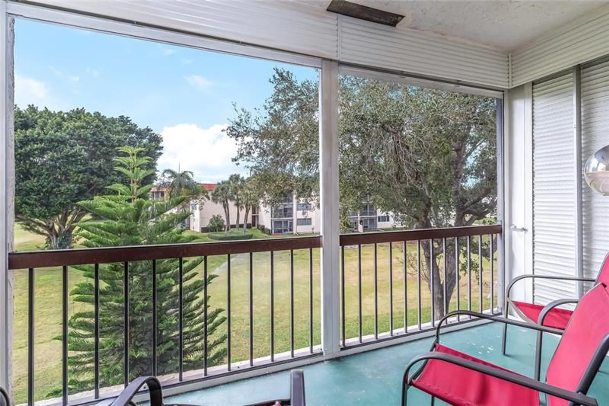 Property Slideshow image 15 of 76 | 811 s hollybrook dr 301, Pembroke Pines, FL, 33025