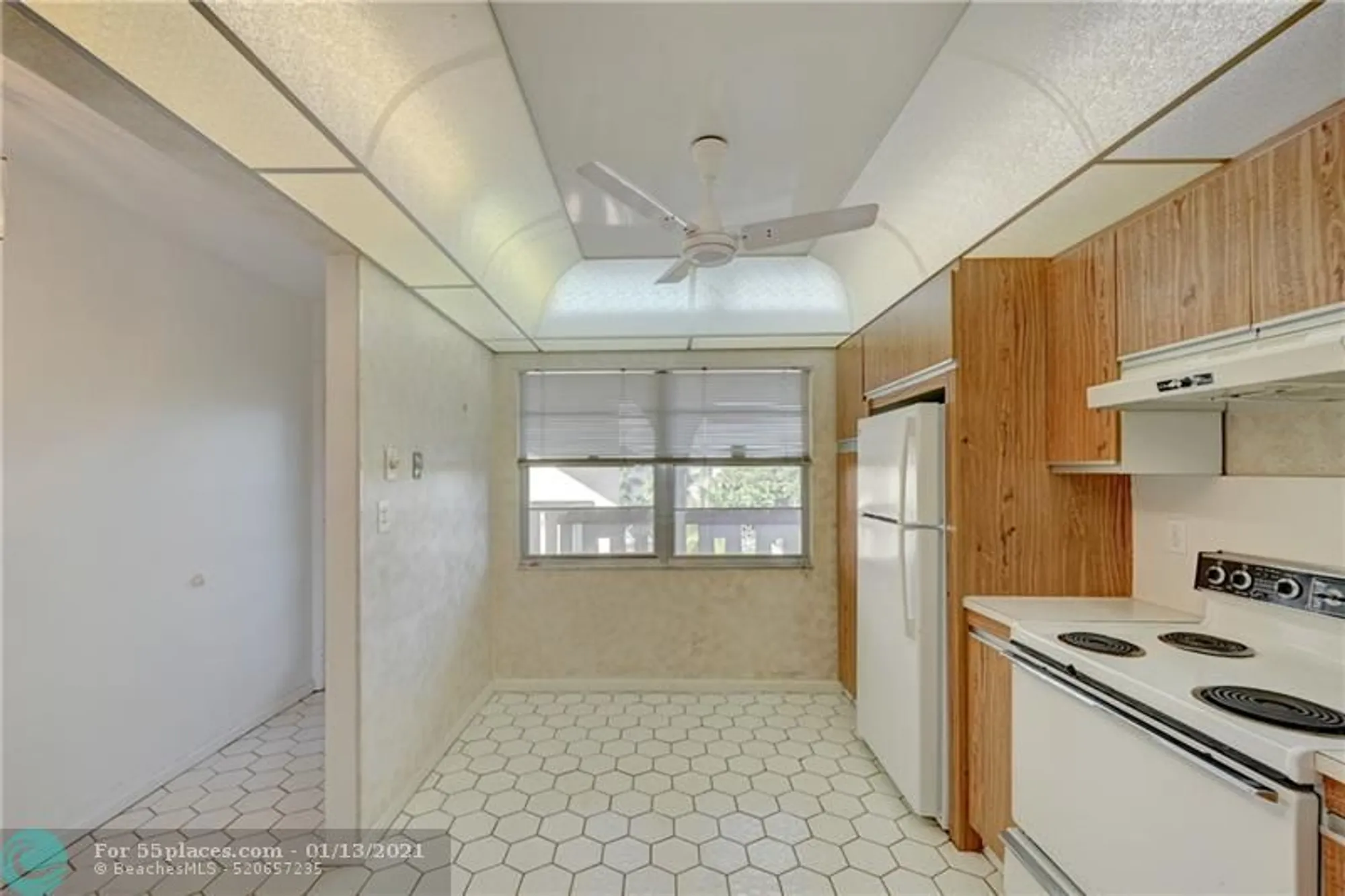 Property Slideshow image 5 of 30 | 3205 portofino pt b4, Coconut Creek, FL, 33066