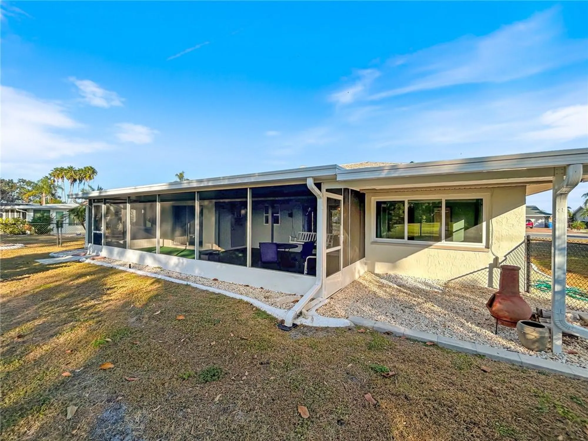 Property Slideshow image 36 of 52 | 1408 w del webb blvd, Sun City Center, FL, 33573