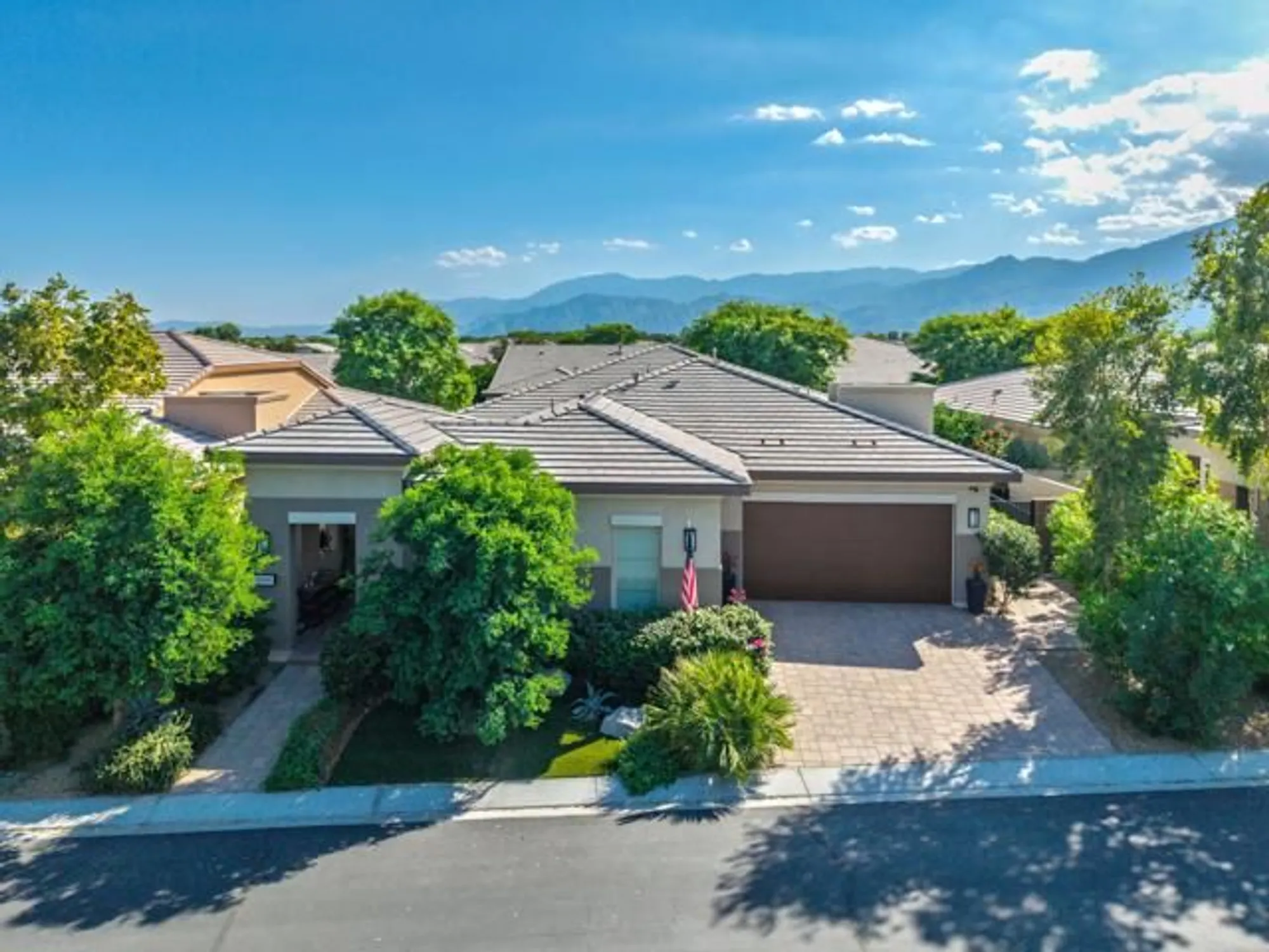 Property Slideshow image 2 of 67 | 82595 ladder canyon dr, Indio, CA, 92201