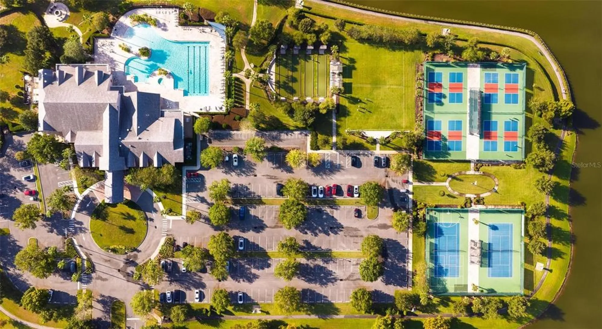 Property Slideshow image 4 of 95 | 8677 bridgeport bay cir, Mount Dora, FL, 32757