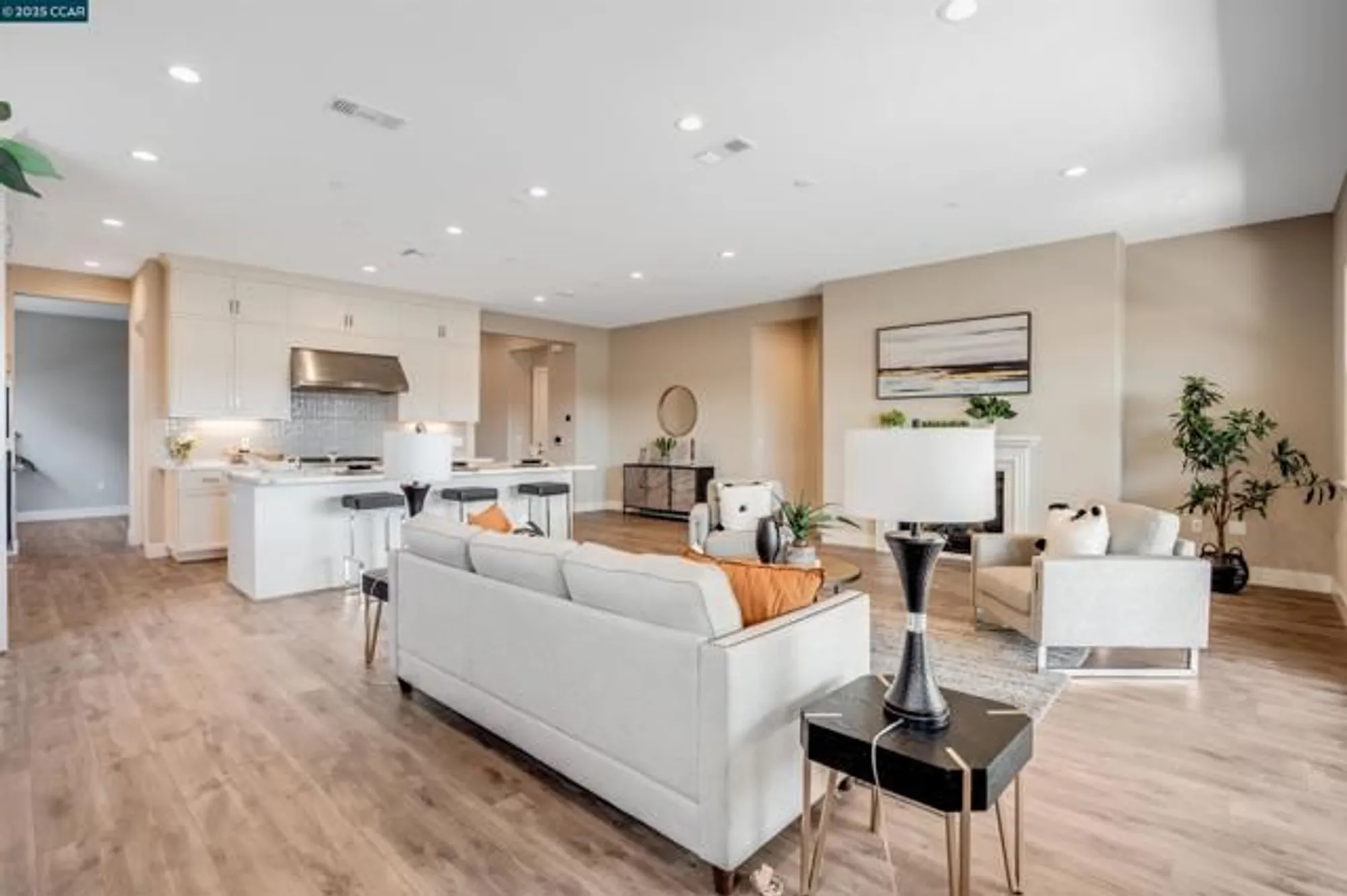 Property Slideshow image 10 of 45 | 1567 aloha ln, Tracy, CA, 95377