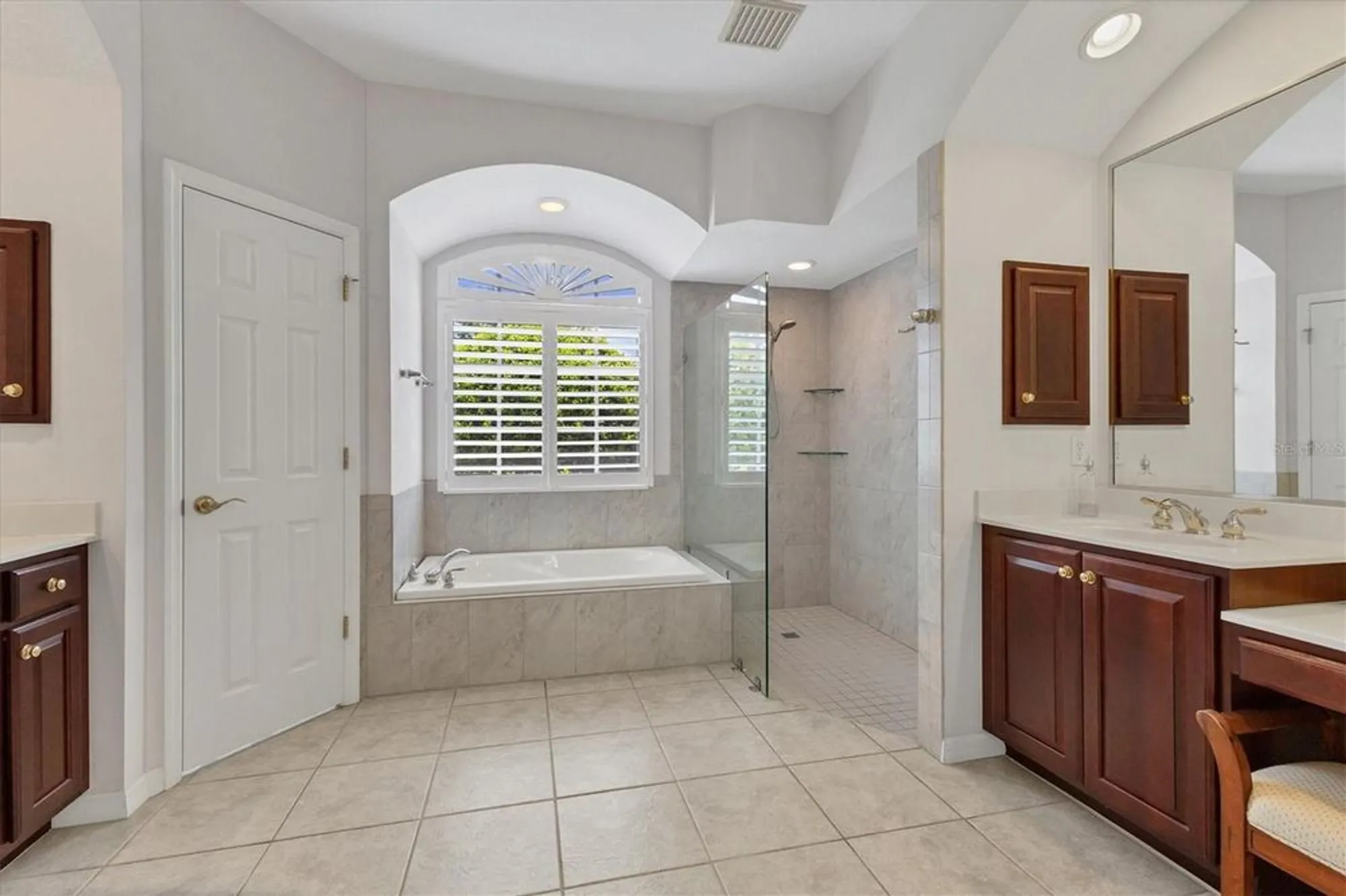 Property Slideshow image 19 of 53 | 6308 cormorant ct, Bradenton, FL, 34203